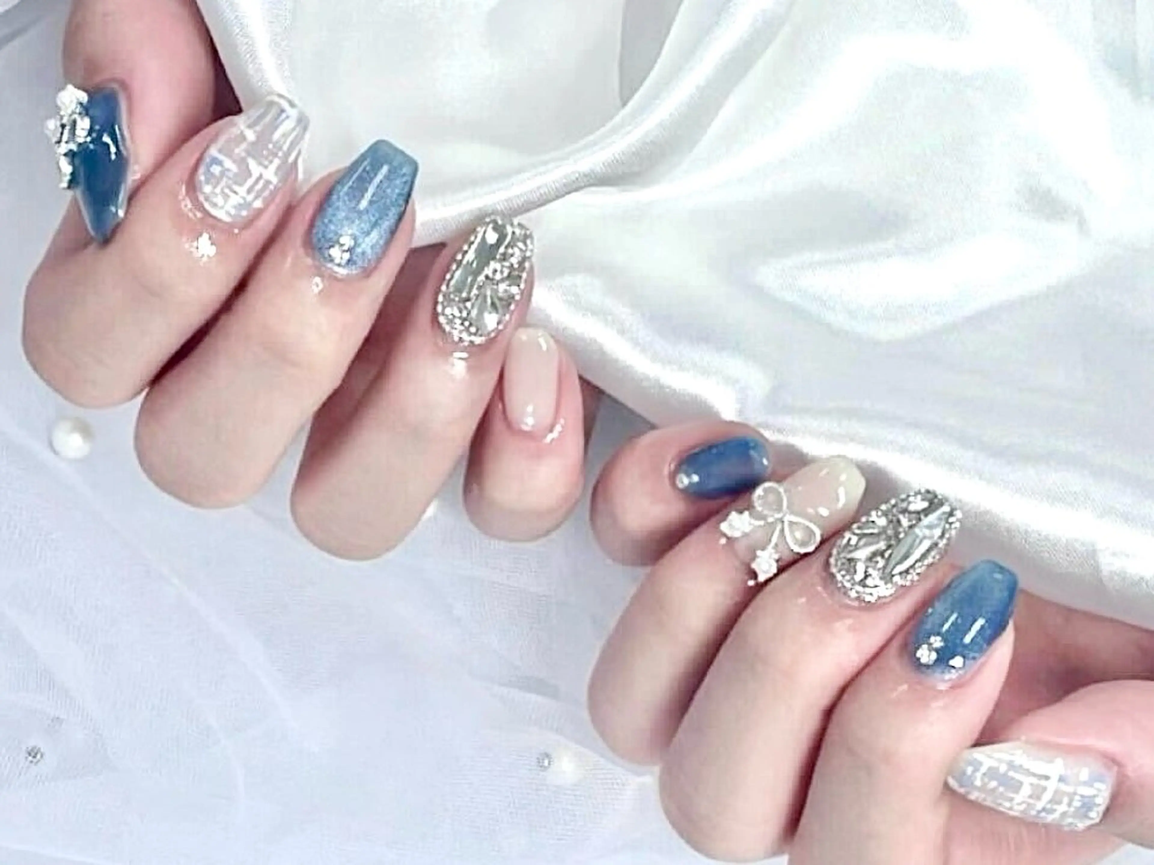 ネイル アートネイル ジェルネイル マグネットネイル ニュアンスネイル パラジェル ハンドネイル Nail Neige🐈🌙のネイルデザイン