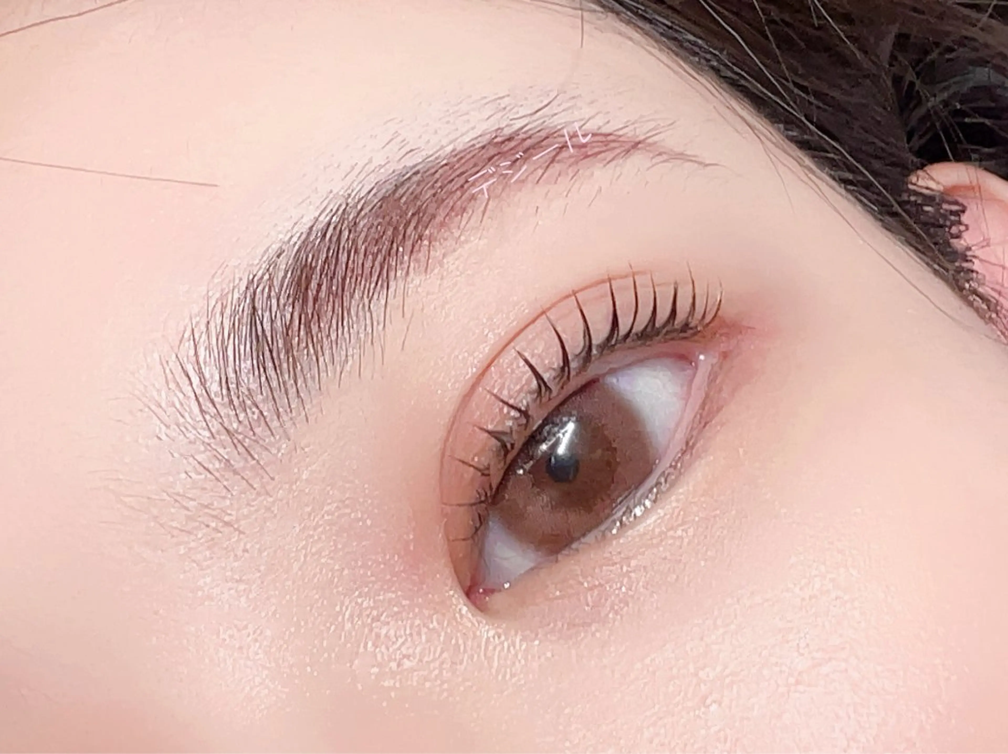 高持続、低刺激🉐最新次世代まつげパ一マ上　高濃度美容液とコーティング剤付き✨の写真