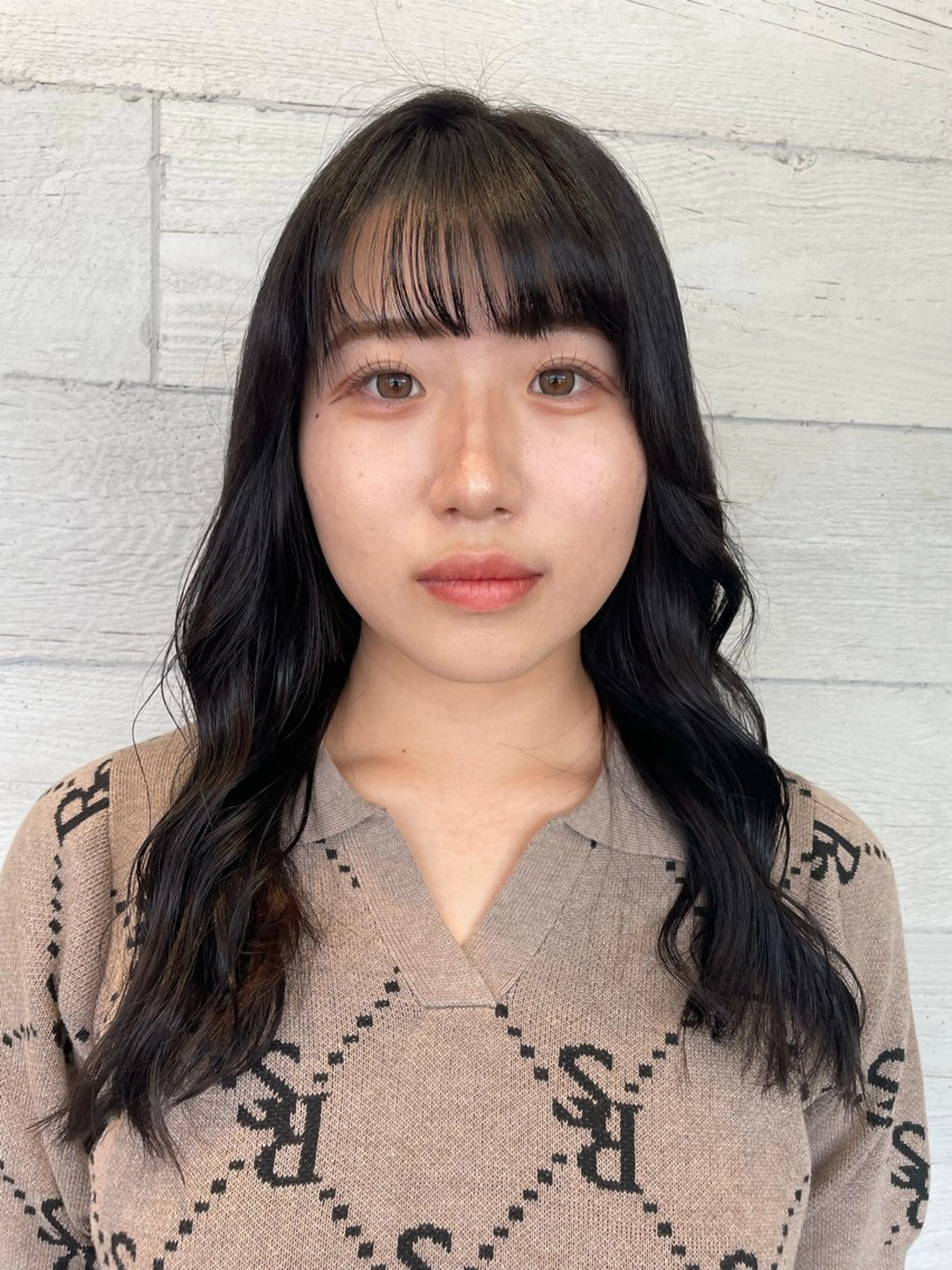 セミロング カラー 今岡 育美のヘアスタイル