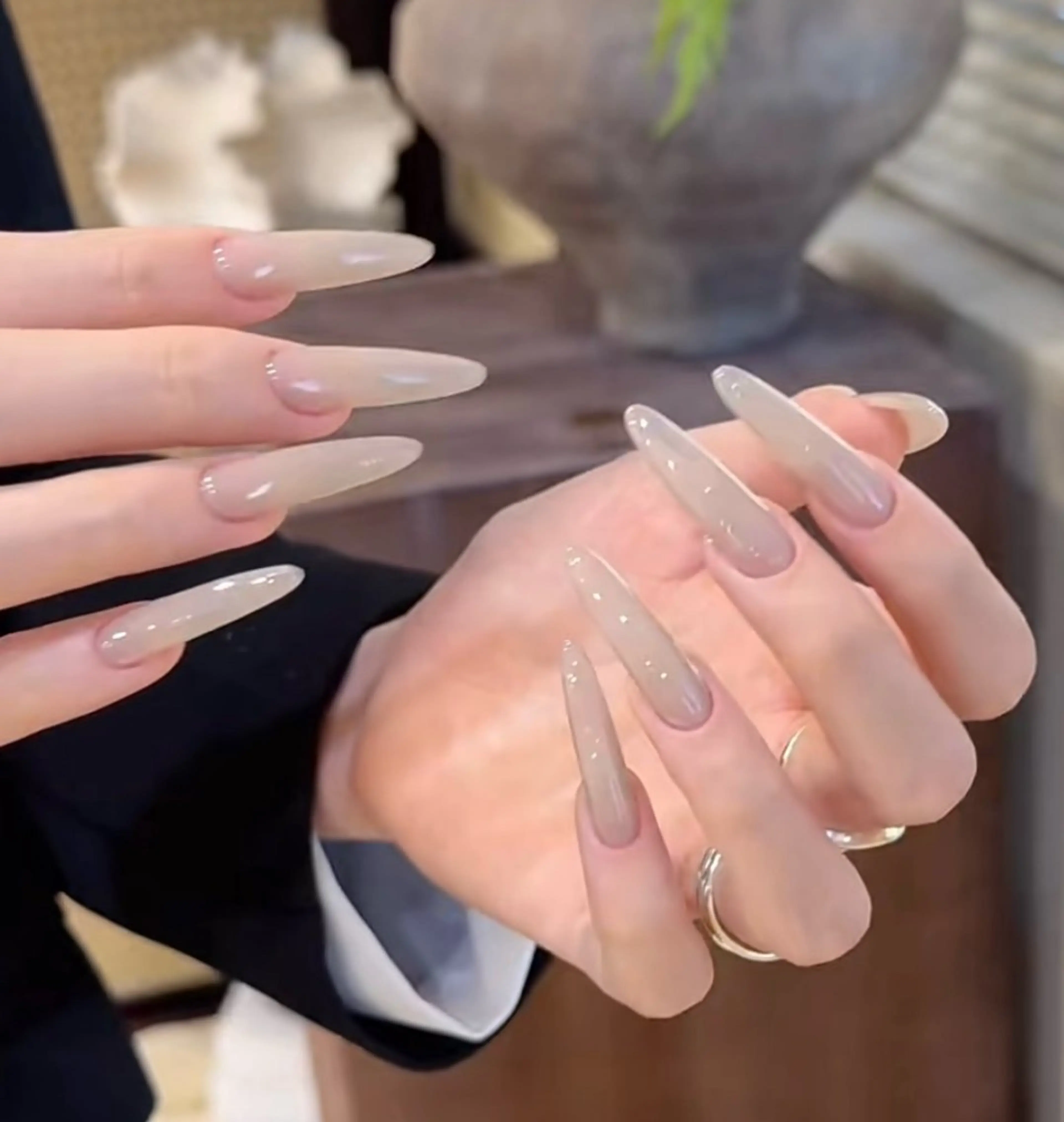 ネイル オーロラネイル べっ甲ネイル ブルー チークネイル フットネイル ハンドネイル ハンドケア For you. Nail Salonのネイルデザイン