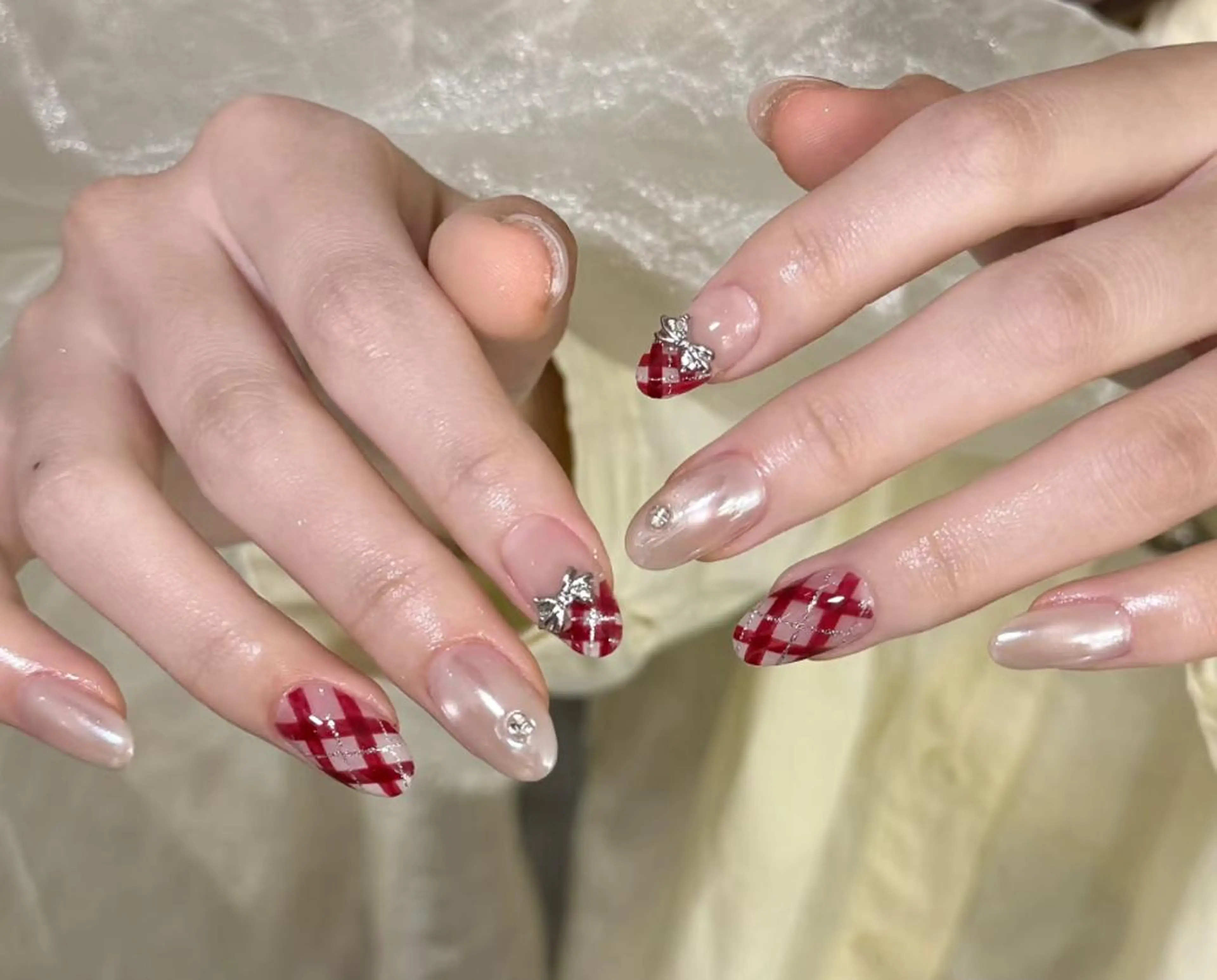 ネイル ハンドネイル 🎀 Ayaka_nailのネイルデザイン