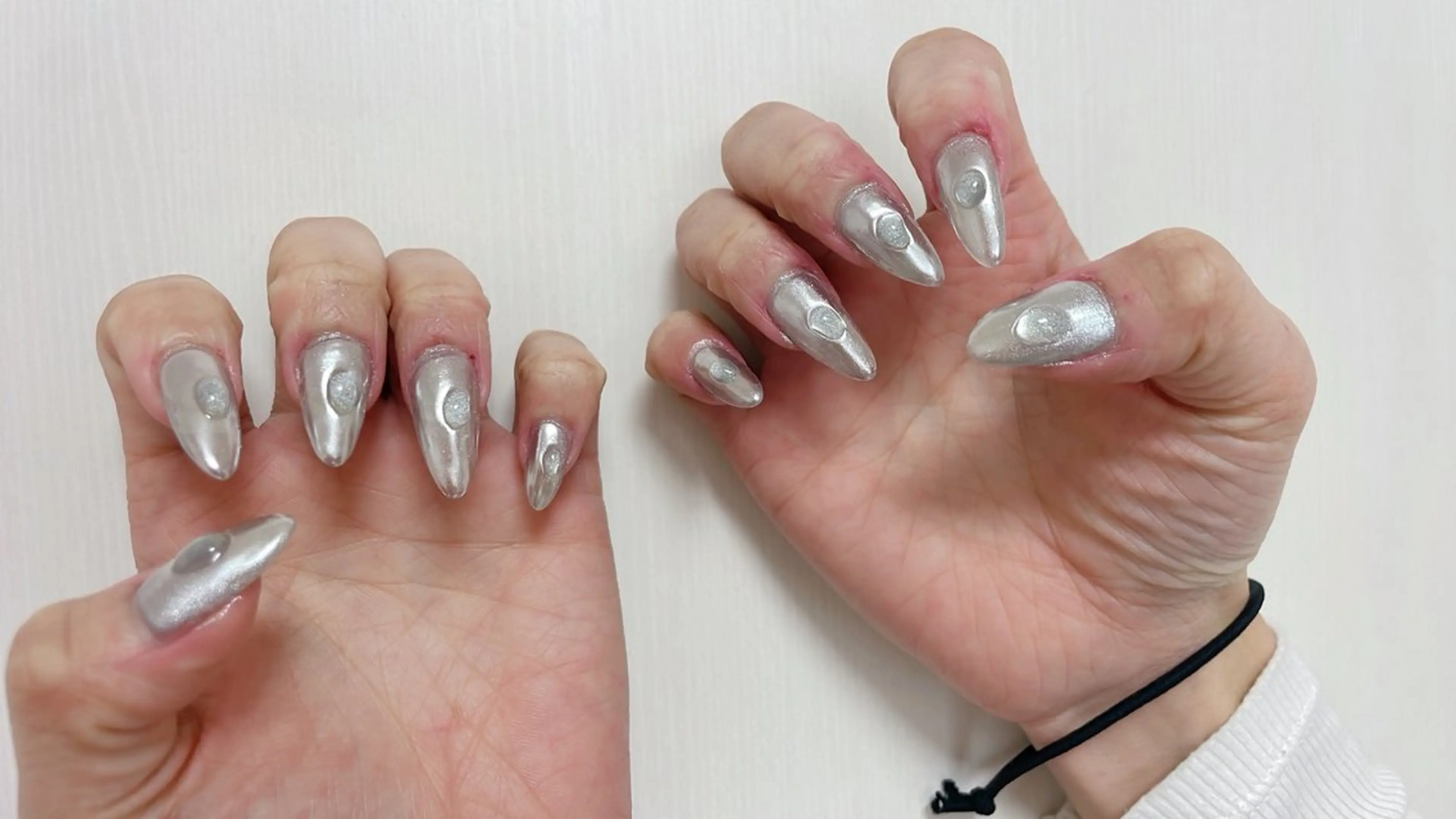 ネイル マグネットネイル ミラーネイル ハンドネイル 三原 麻佑のネイルデザイン