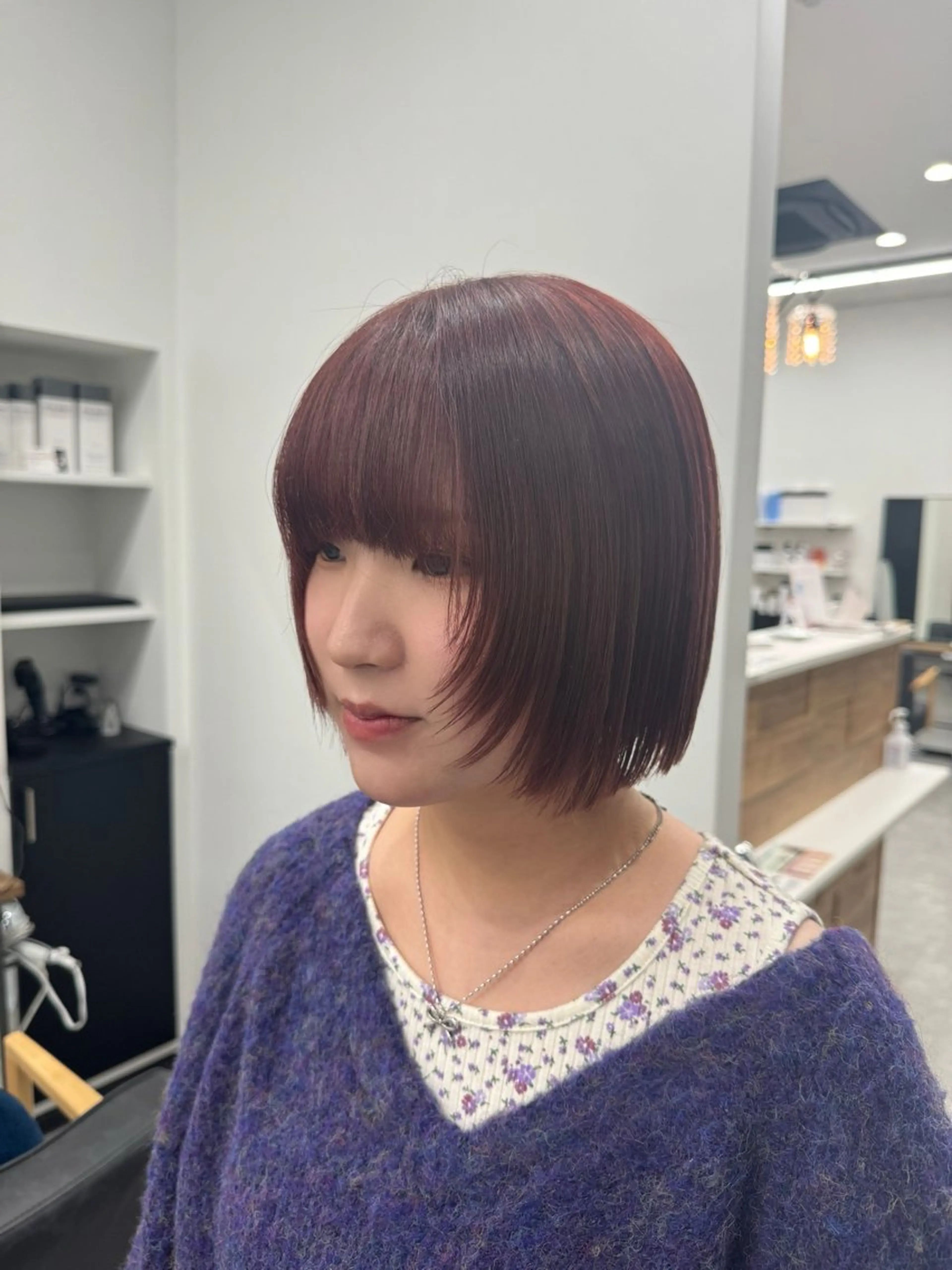 ショート カラー ボブ 顔まわりレイヤー レイヤーカット カット ヘアカラー BELLE by revo所属・𝘀𝗮𝗲/ 艶髪/ショートボブのヘアスタイル