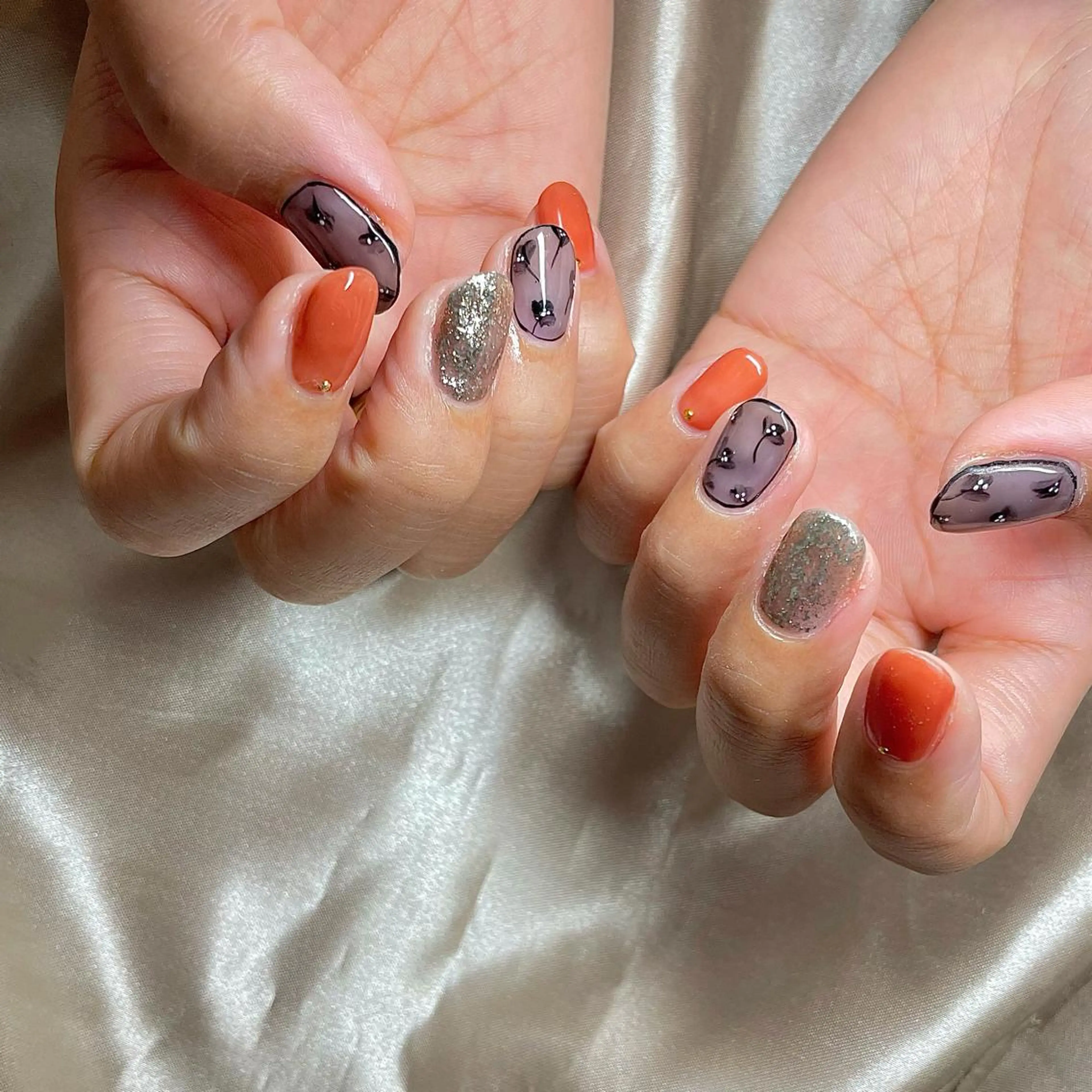 ショート カラー パーマ ヘアアレンジ メンズ ネイル マツエク・マツパ 黒髪 オレンジ テラコッタ カラーマツエク オレンジ ハンドネイル ハンドケア nail&eye Aoのマツエク・マツパデザイン