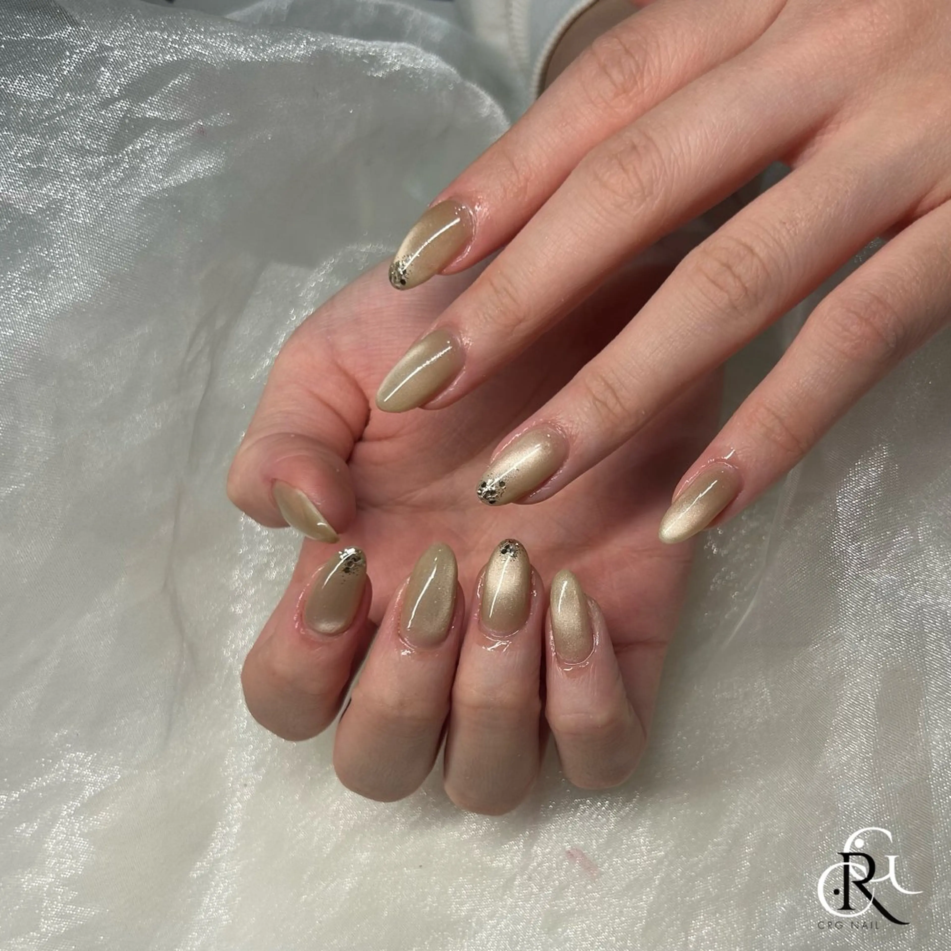 ミディアム ハンドネイル CRGNAIL RENAのネイルデザイン