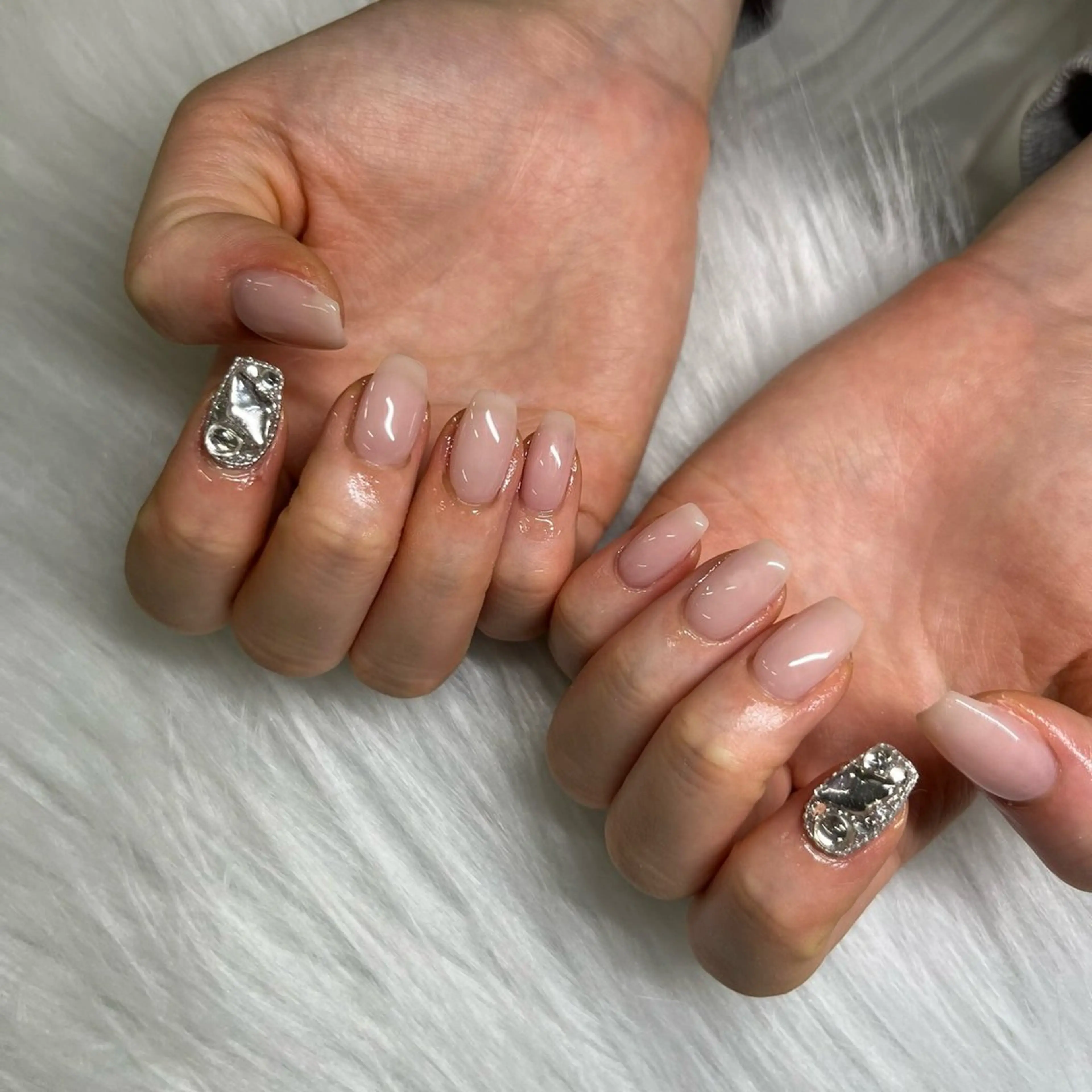 ネイル PEEKABOO京橋 EYE&NAILのマツエク・マツパデザイン