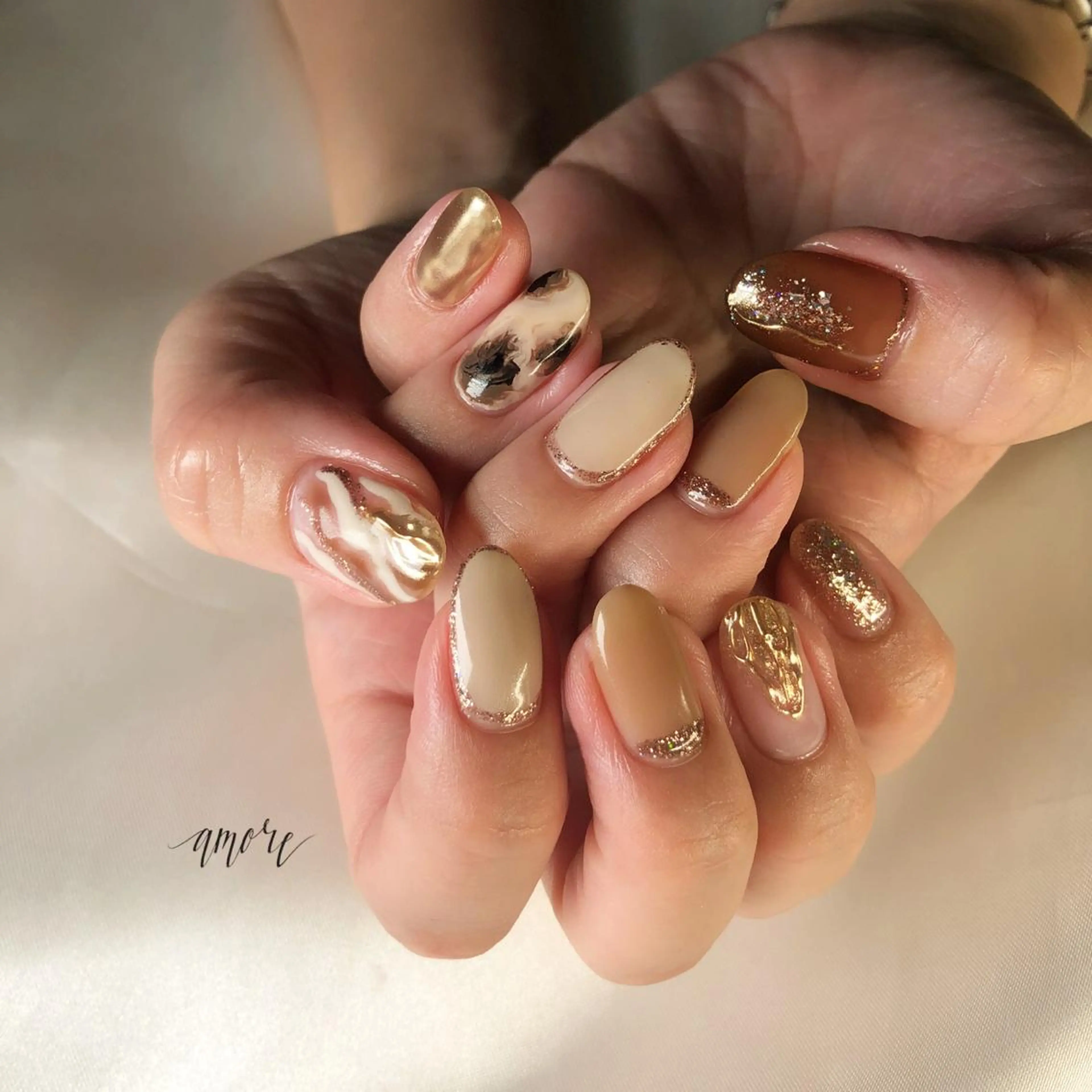 ネイル ジェルネイル 氷ネイル・うるうるネイル マグネットネイル ミラーネイル ニュアンスネイル You kyehwaのネイルデザイン