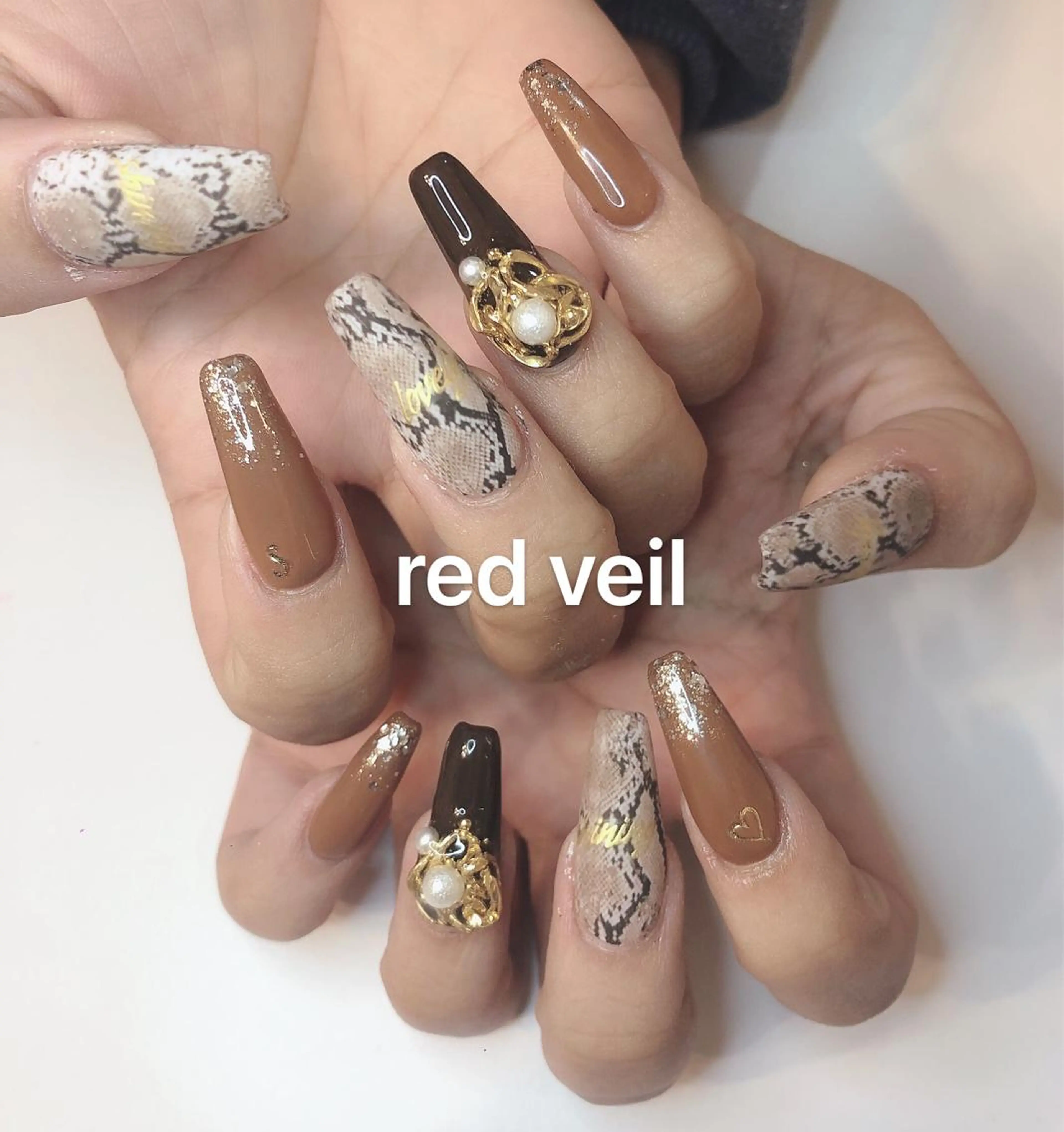 ロング ネイル ハンドネイル 長さ出し専門 nynaのネイルデザイン