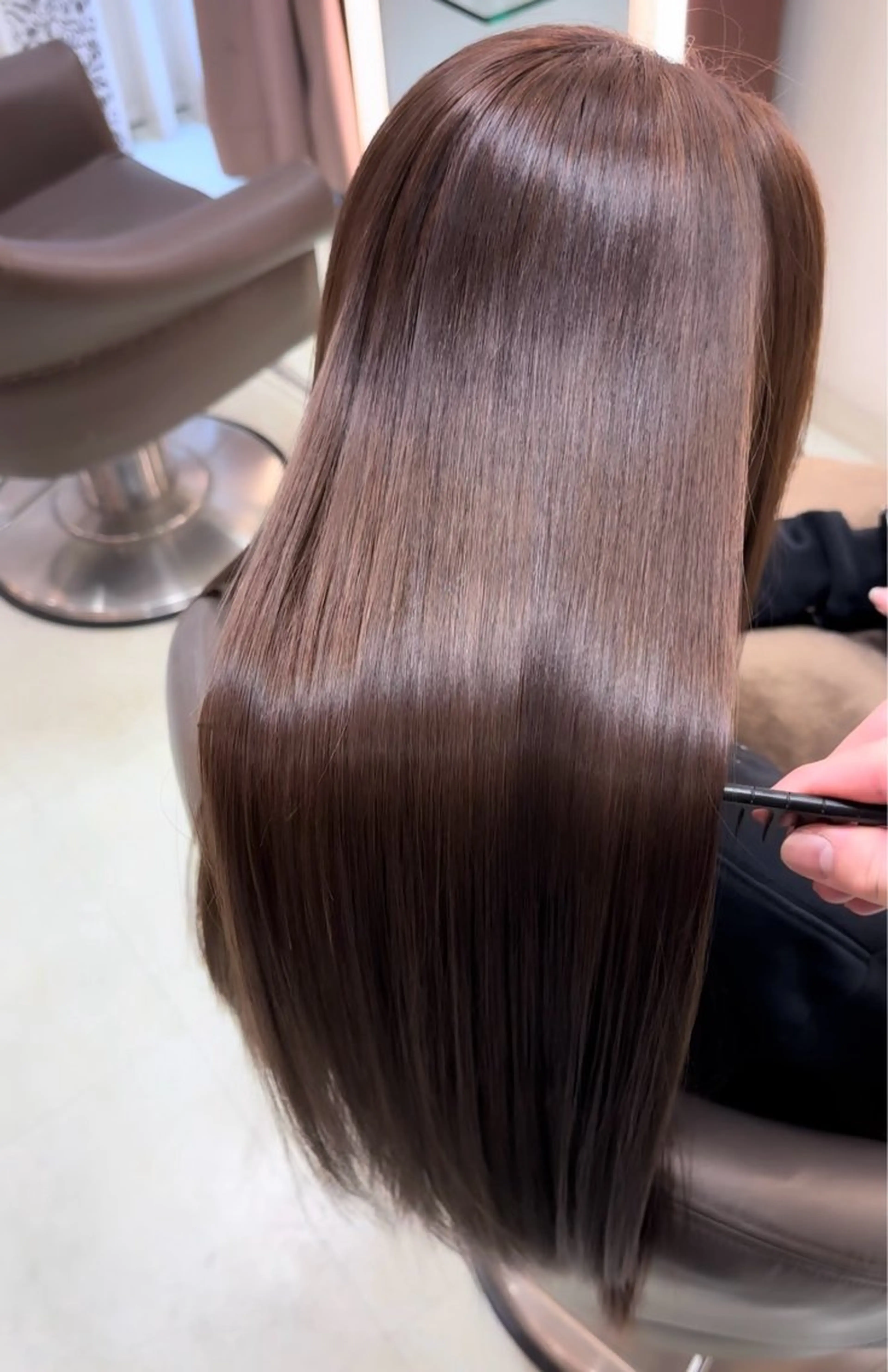 セミロング セミロングパーマ 髪質改善 トリートメント 三宅 壱輝のヘアスタイル