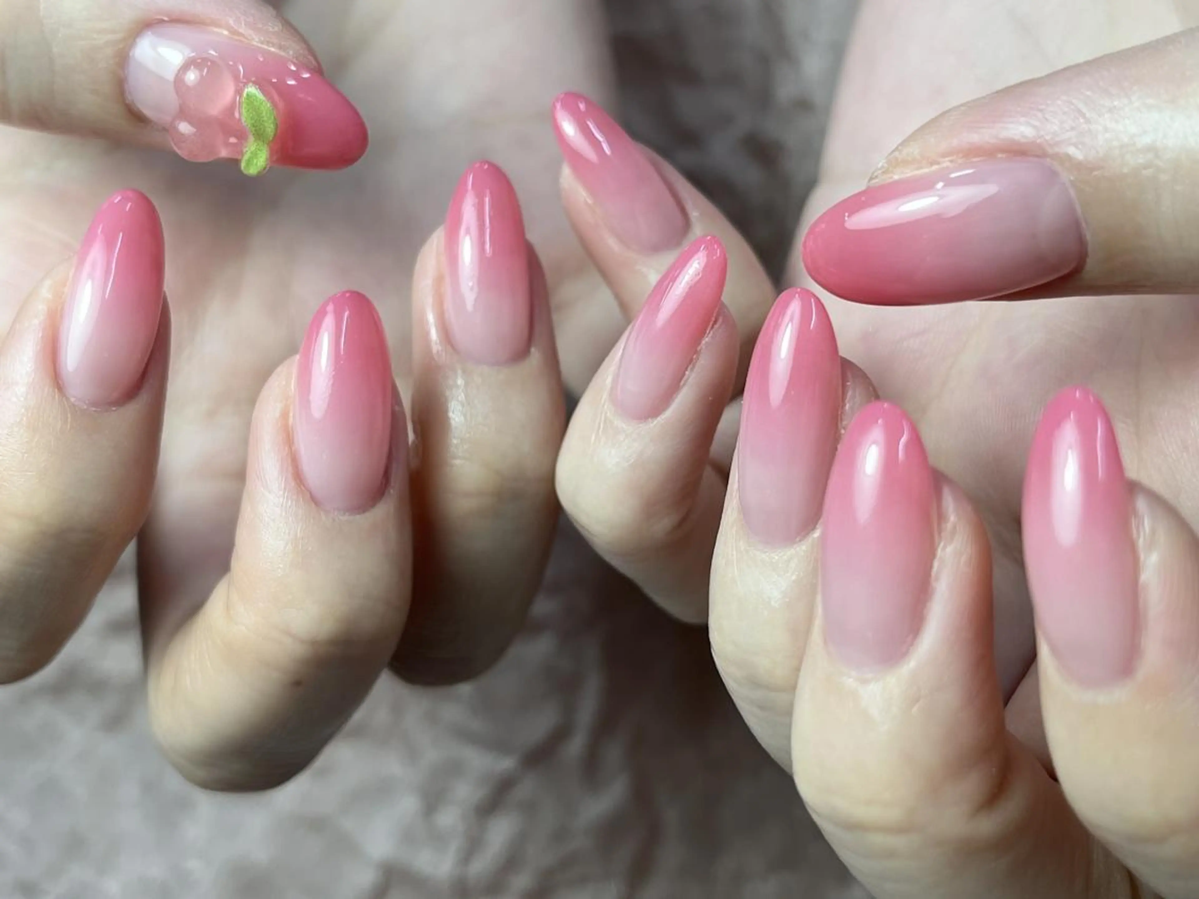 【当店定番】カラグラデーション・ラメグラデーションの写真