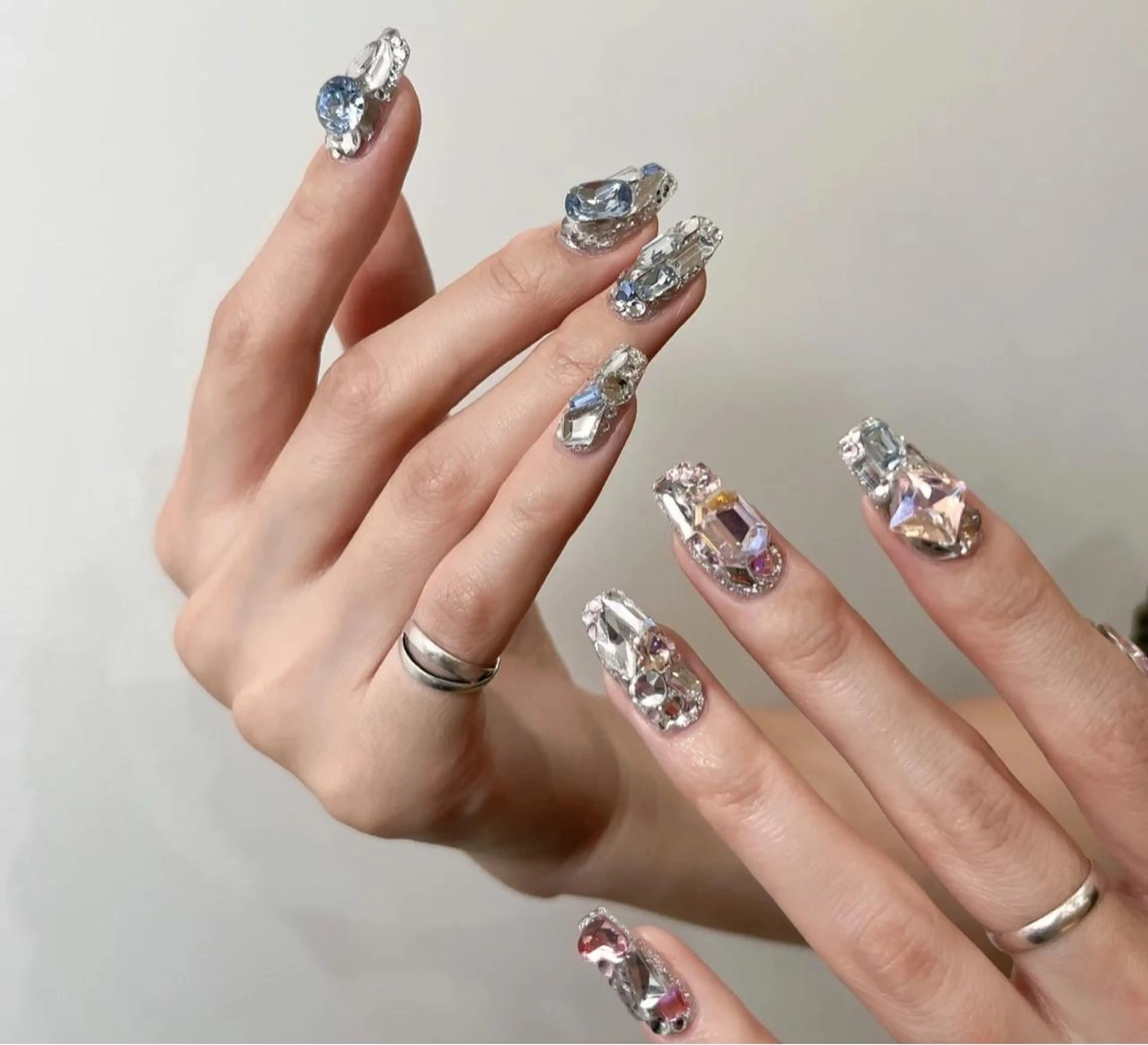 ネイル u1salon所属・ゆい ユイのネイルデザイン