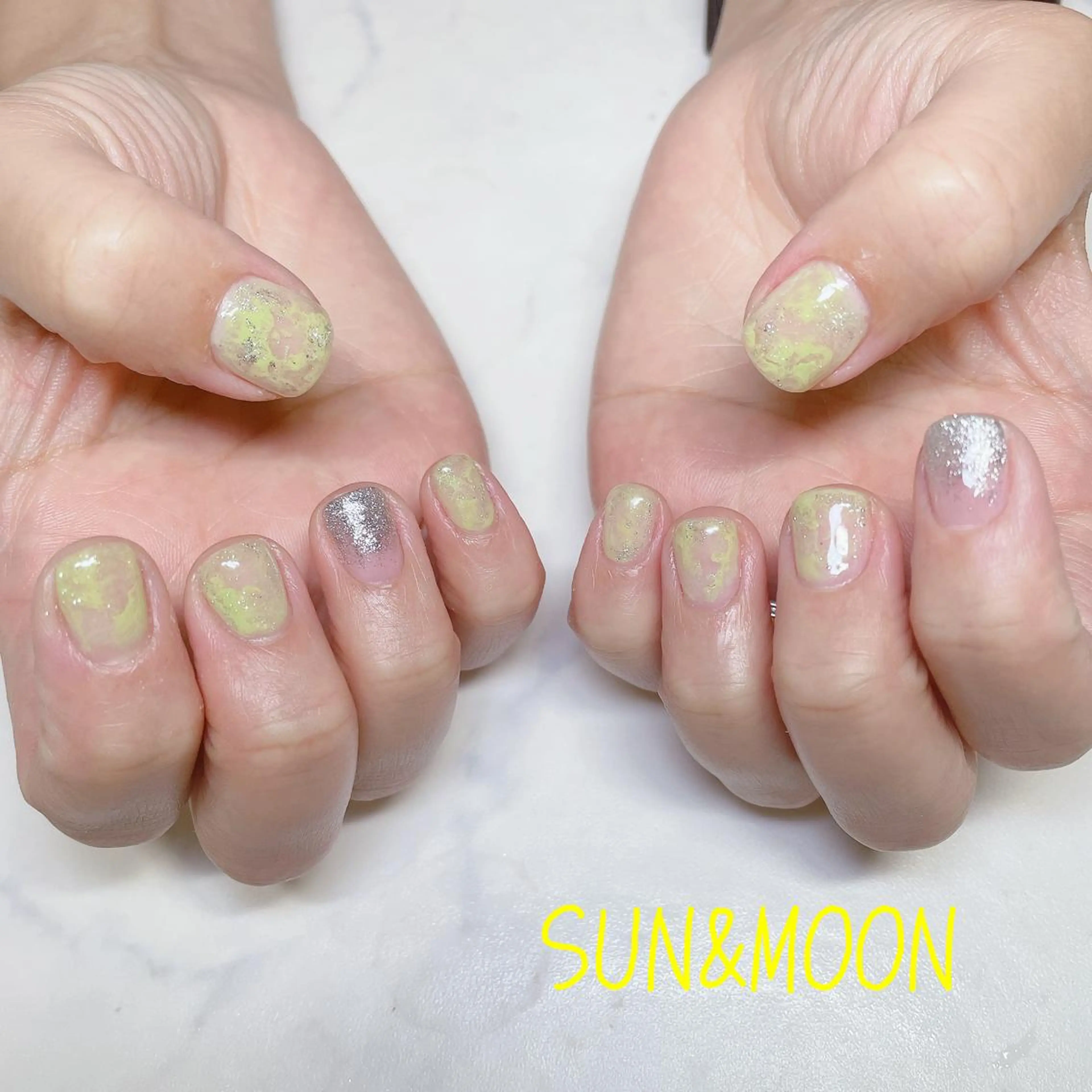 ネイル ハンドネイル SUN&MOON所属・SUN&MOON REOのネイルデザイン