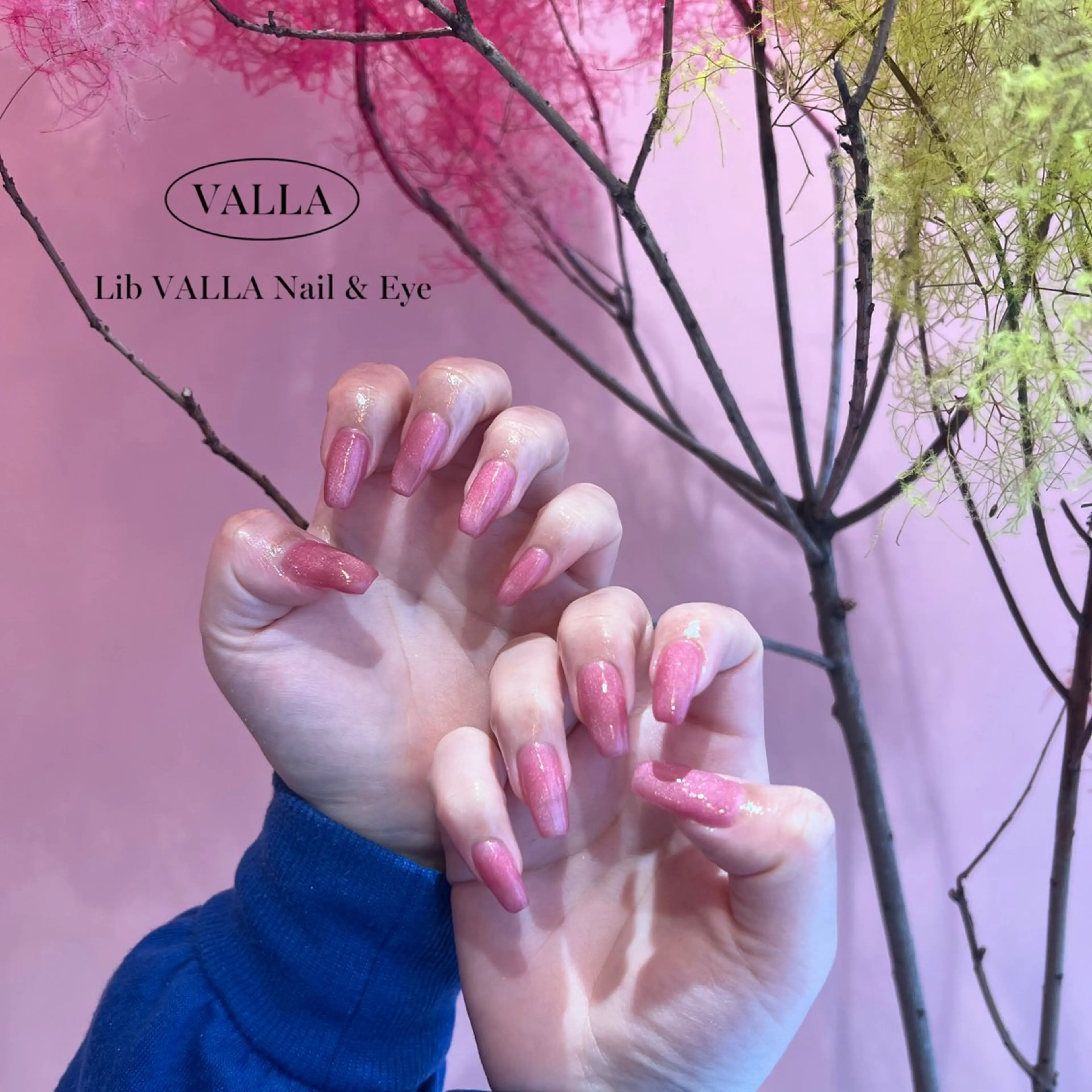 ネイル マグネットネイル LIB VALLA haruka🎀🫧のネイルデザイン