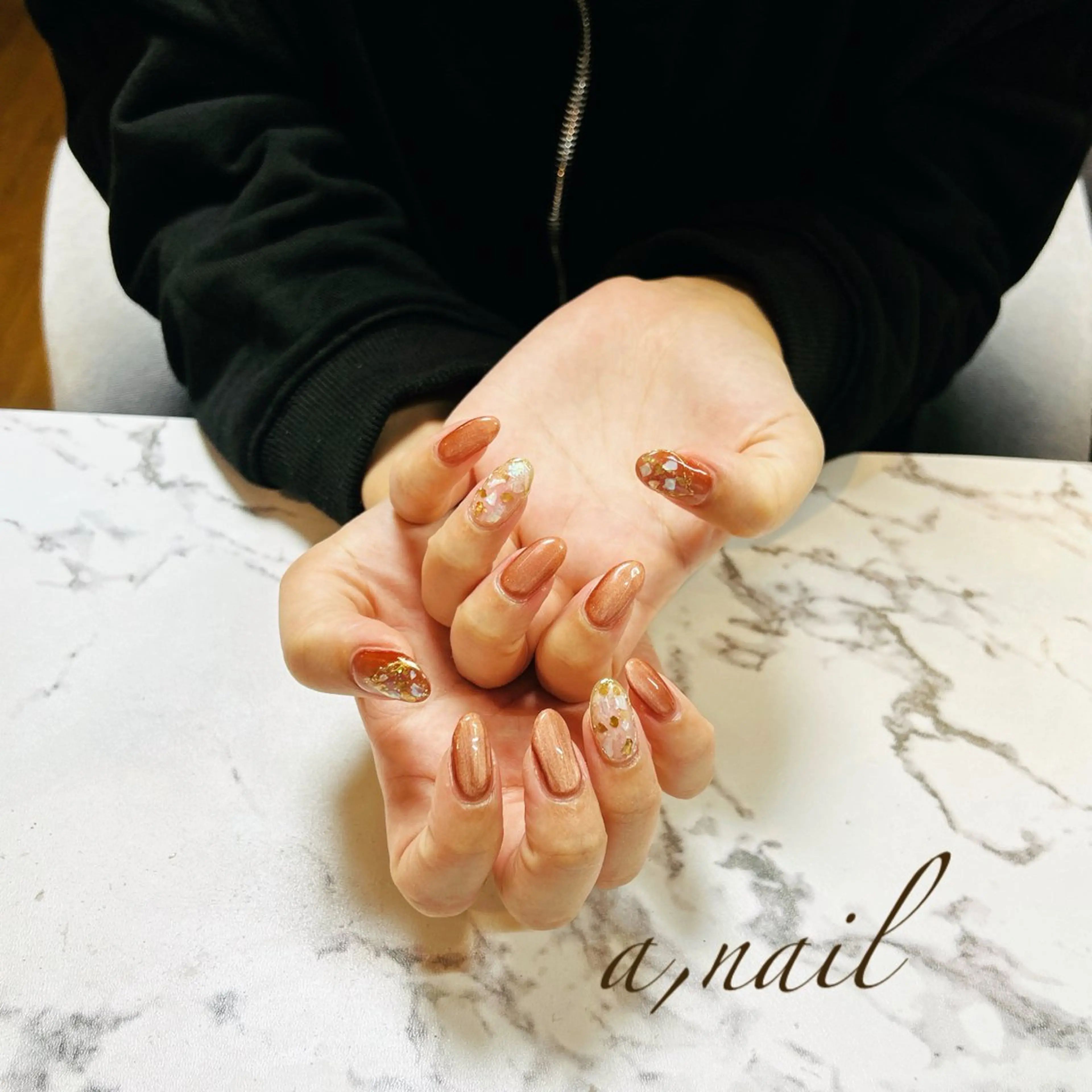 ネイル オーロラネイル キラキラネイル マグネットネイル ミラーネイル シンプルネイル ハンドネイル ネイルサロン エーネイルのネイルデザイン