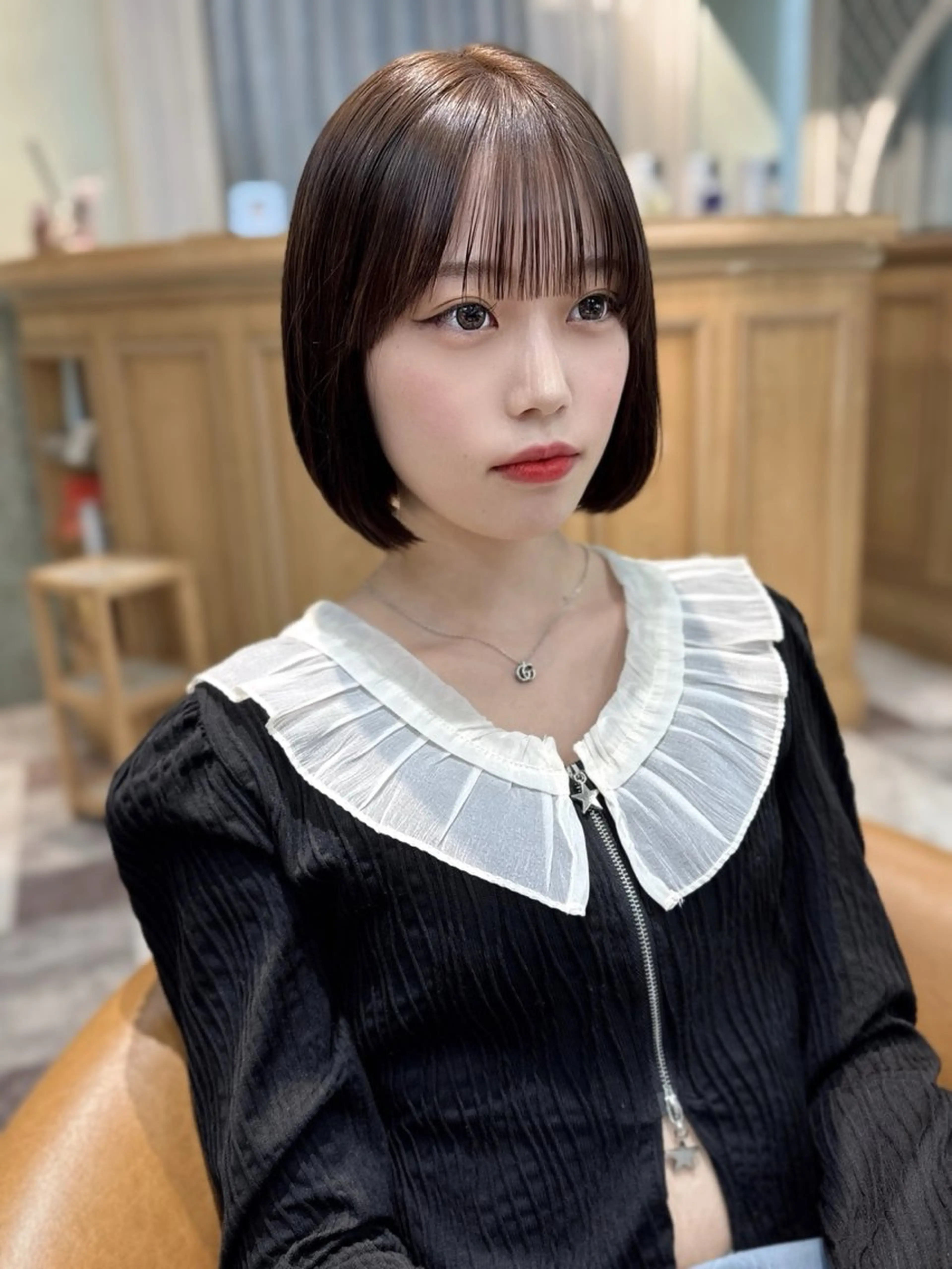 ミディアム カラー カット ヘアカラー トリートメント 木屋元一/透明感 /レイヤー/縮毛矯正のヘアスタイル