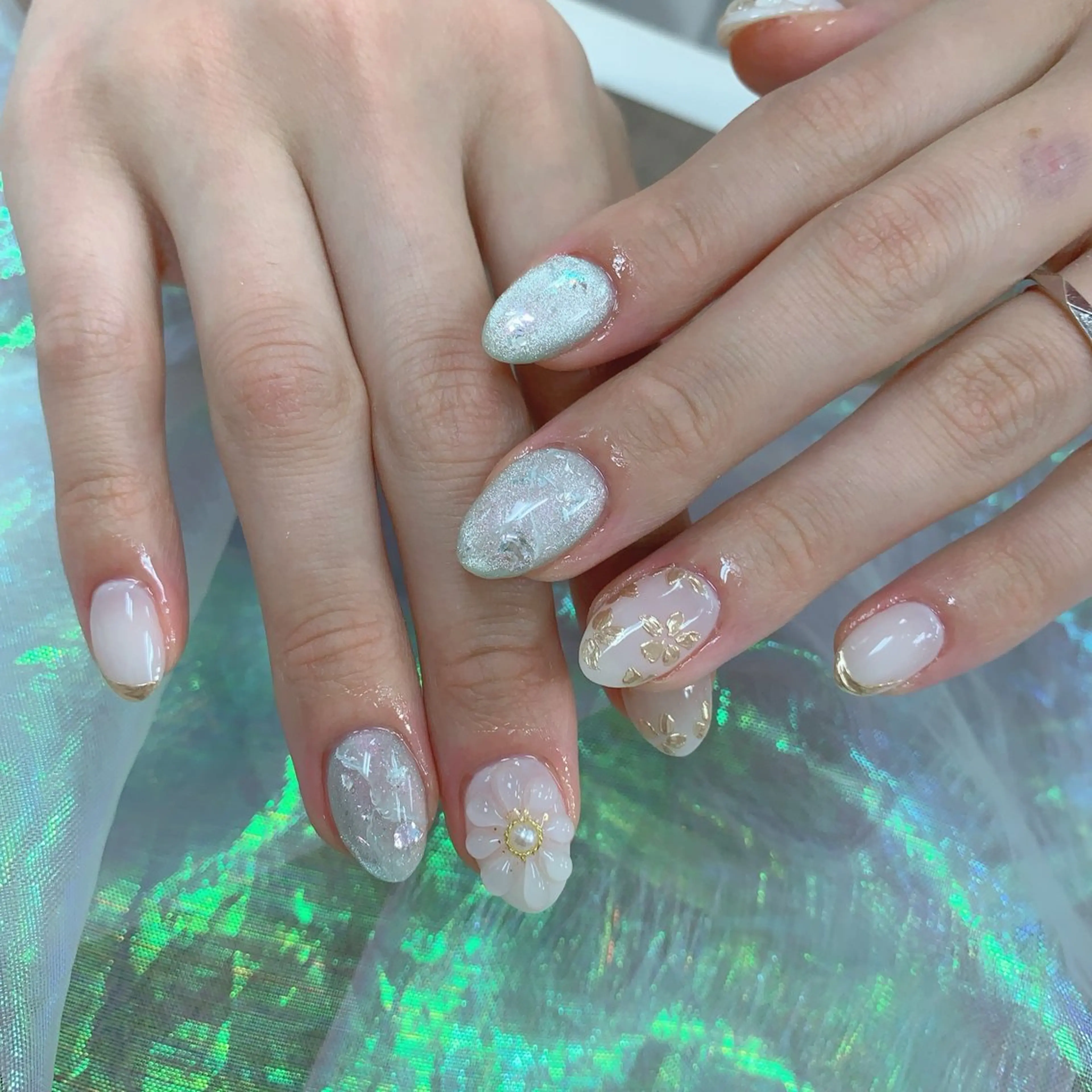 ネイル オーロラネイル 長さ出し フットネイル ジェルネイル キラキラネイル ハンドネイル インフィニティ ネイルサロンのネイルデザイン