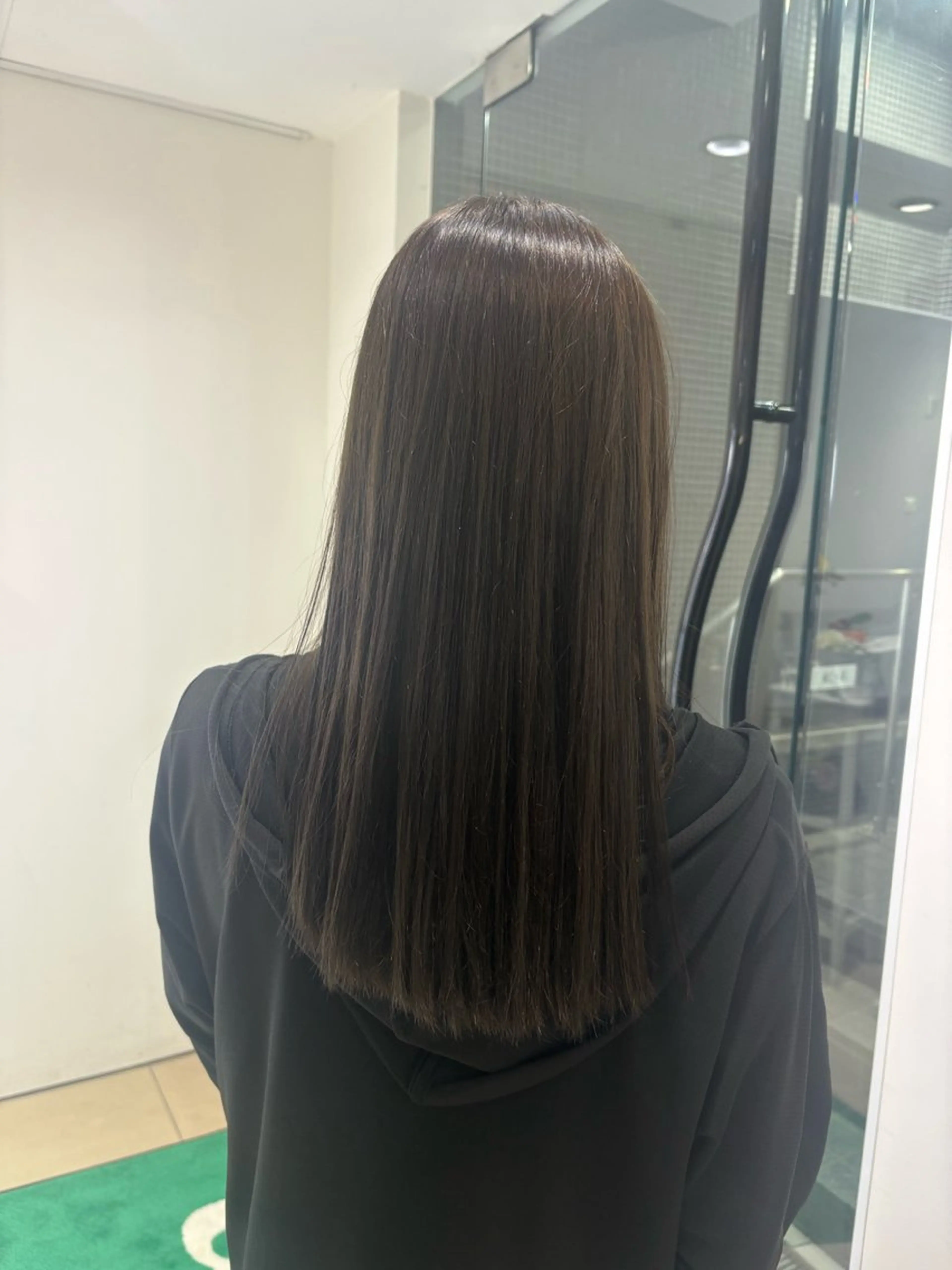 ロング 鵜野 惠帆のヘアスタイル