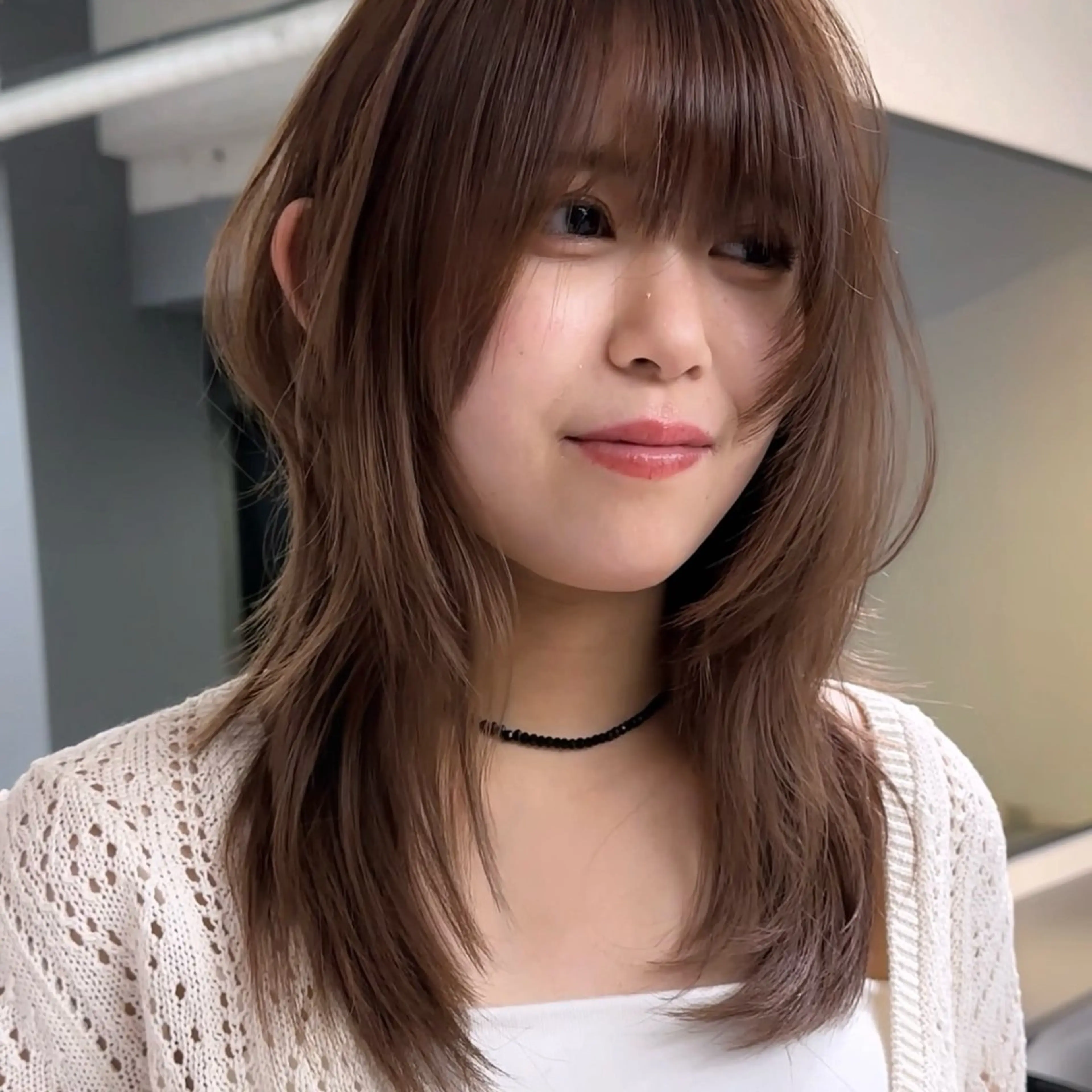 ミディアム 亀井 詩奈のヘアスタイル