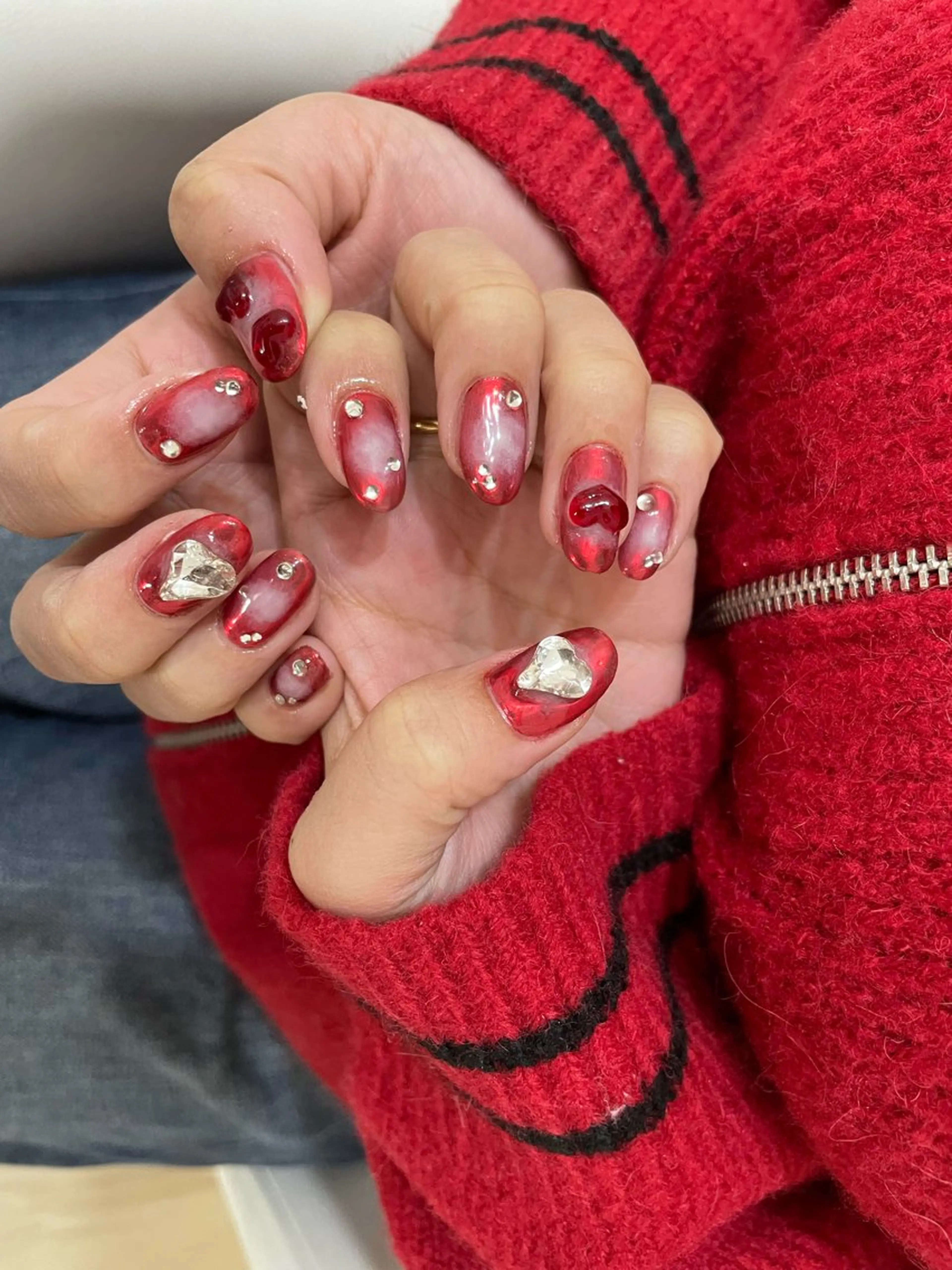 ネイル チークネイル ミラーネイル 赤色 nail salon CIELのネイルデザイン