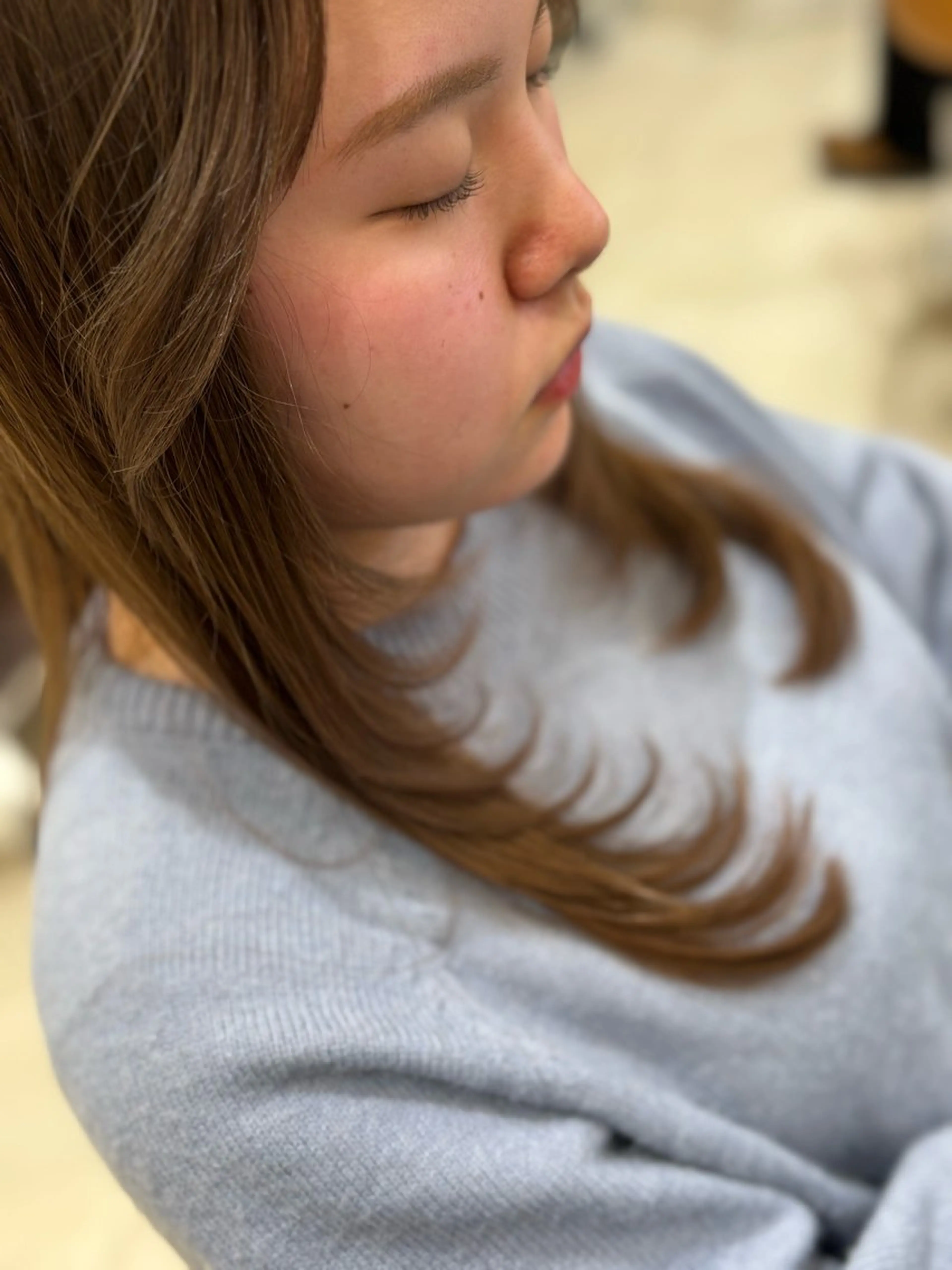 ロング 顔まわりレイヤー 顔周りカット レイヤーカット カット 安田 美由紀のヘアスタイル