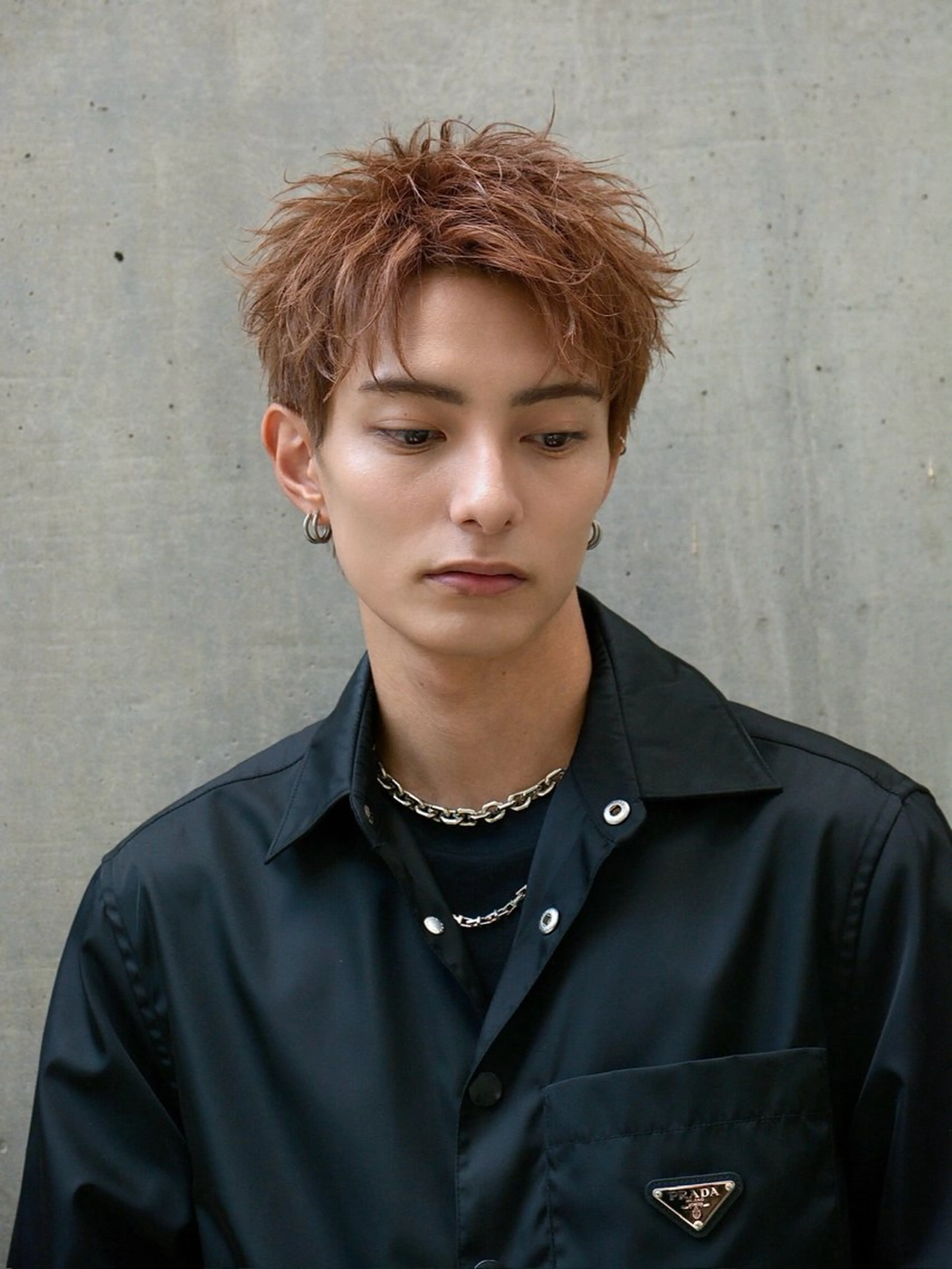 ショート カラー パーマ メンズ アップバング ショートヘア サロウィン所属・飯田 とうまのヘアスタイル