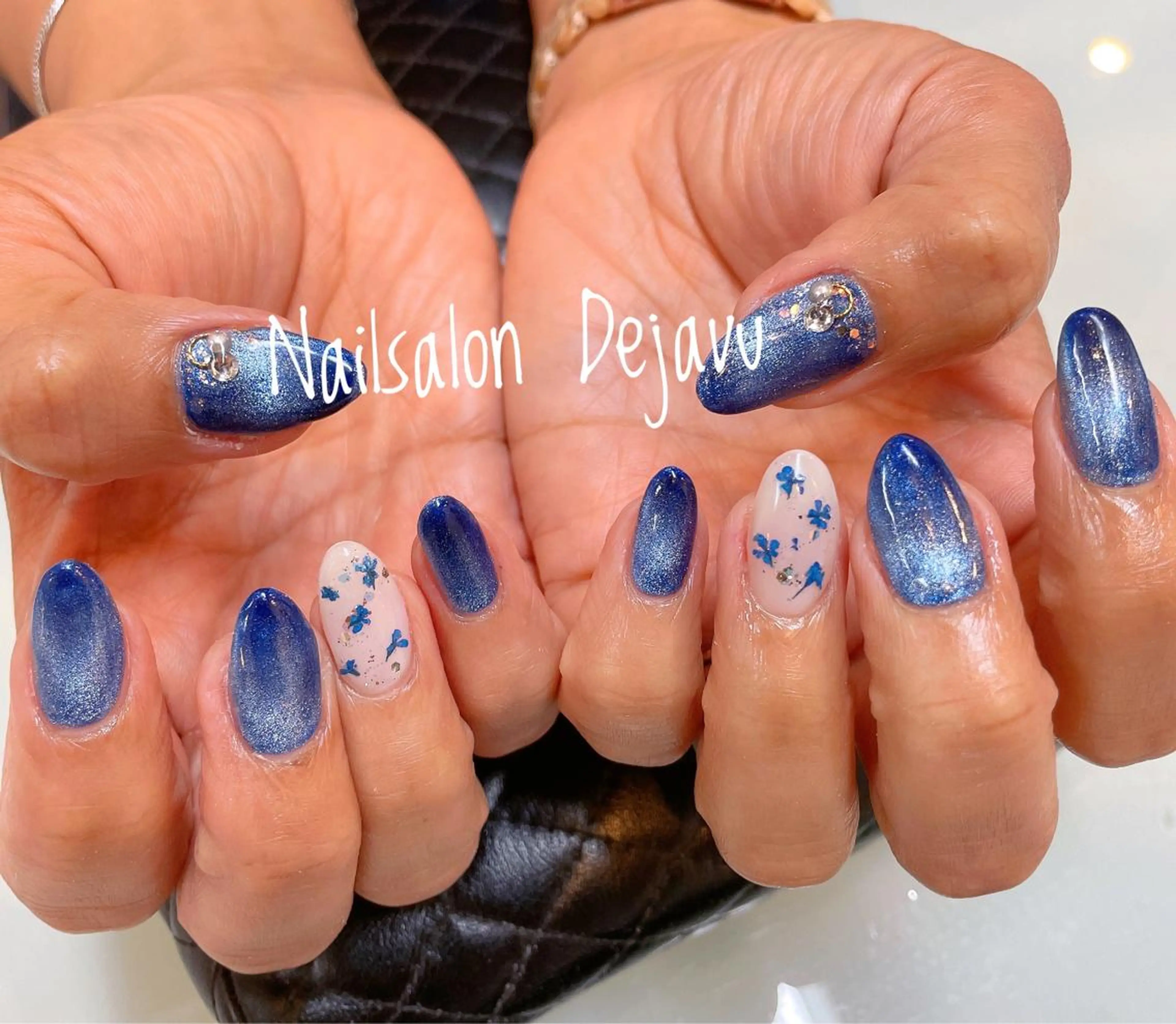 ネイル アートネイル ブルー ジェルネイル マグネットネイル ハンドネイル Nailsalon Dejavu  Yokosuka所属・Nailsalon Dejavuのネイルデザイン