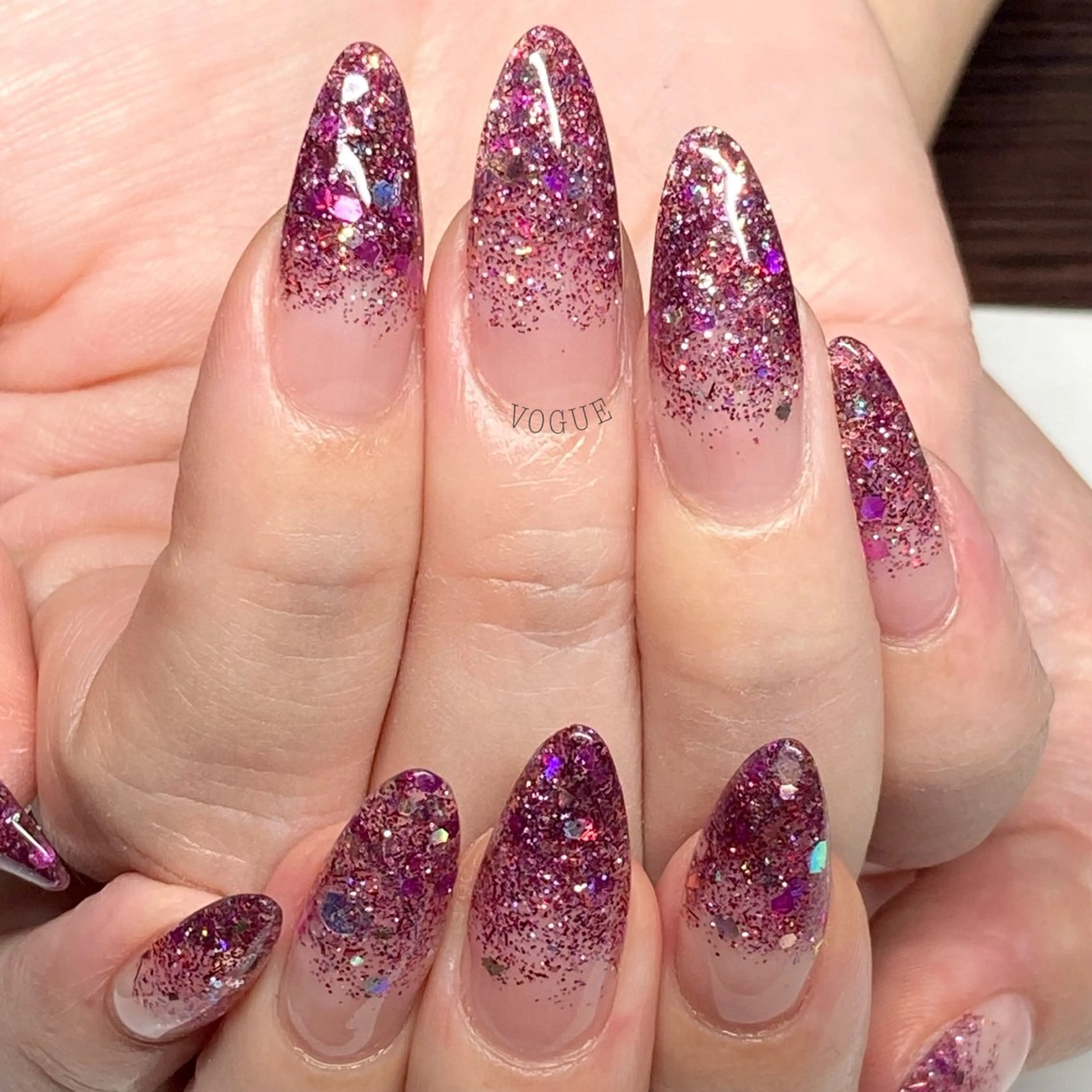 ネイル ハンドネイル VOGUE ×SWANのネイルデザイン