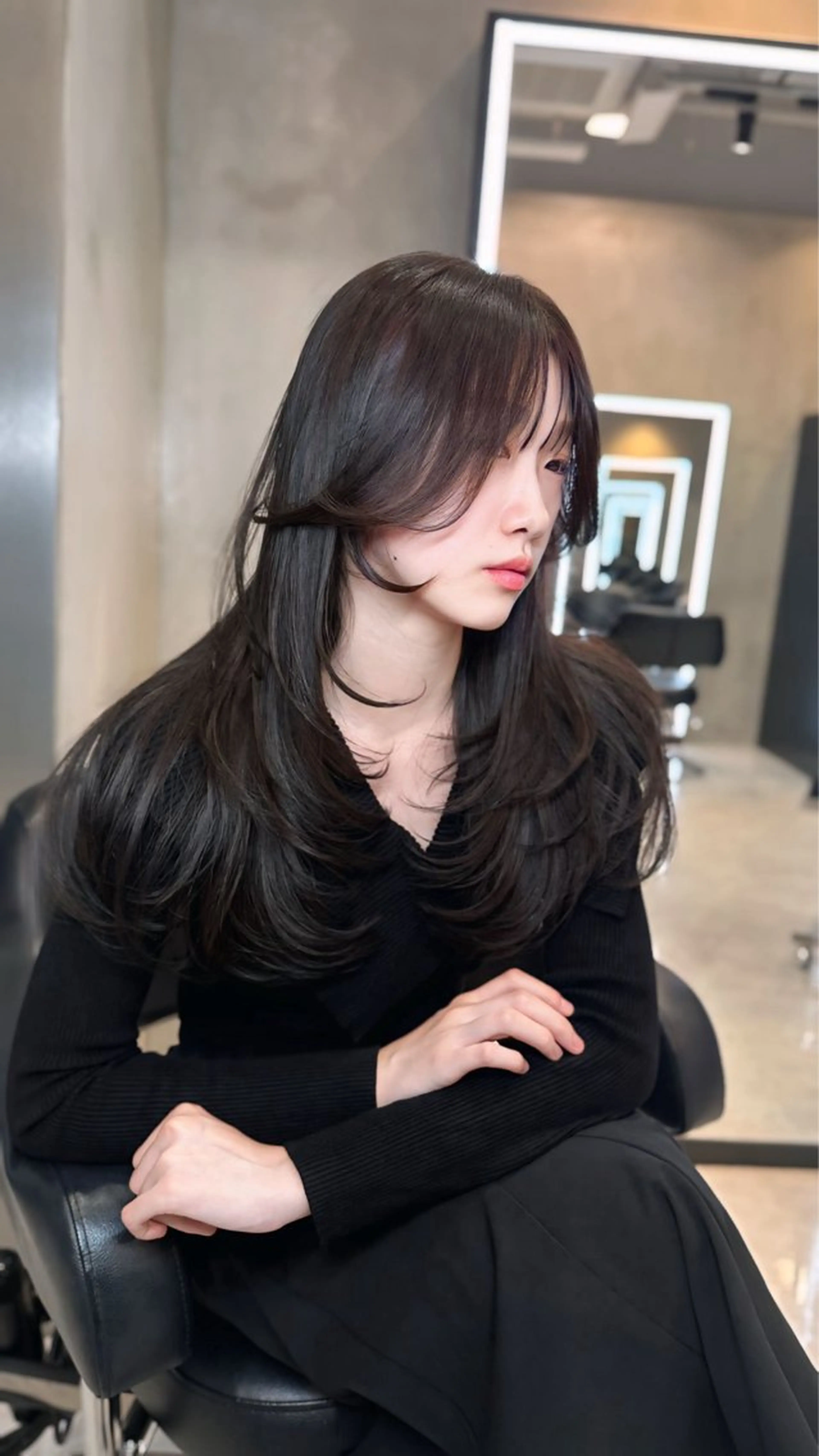 セミロング カット ヘアカラー 中韓🇨🇳🇰🇷 🤍TAKAHIROのヘアスタイル