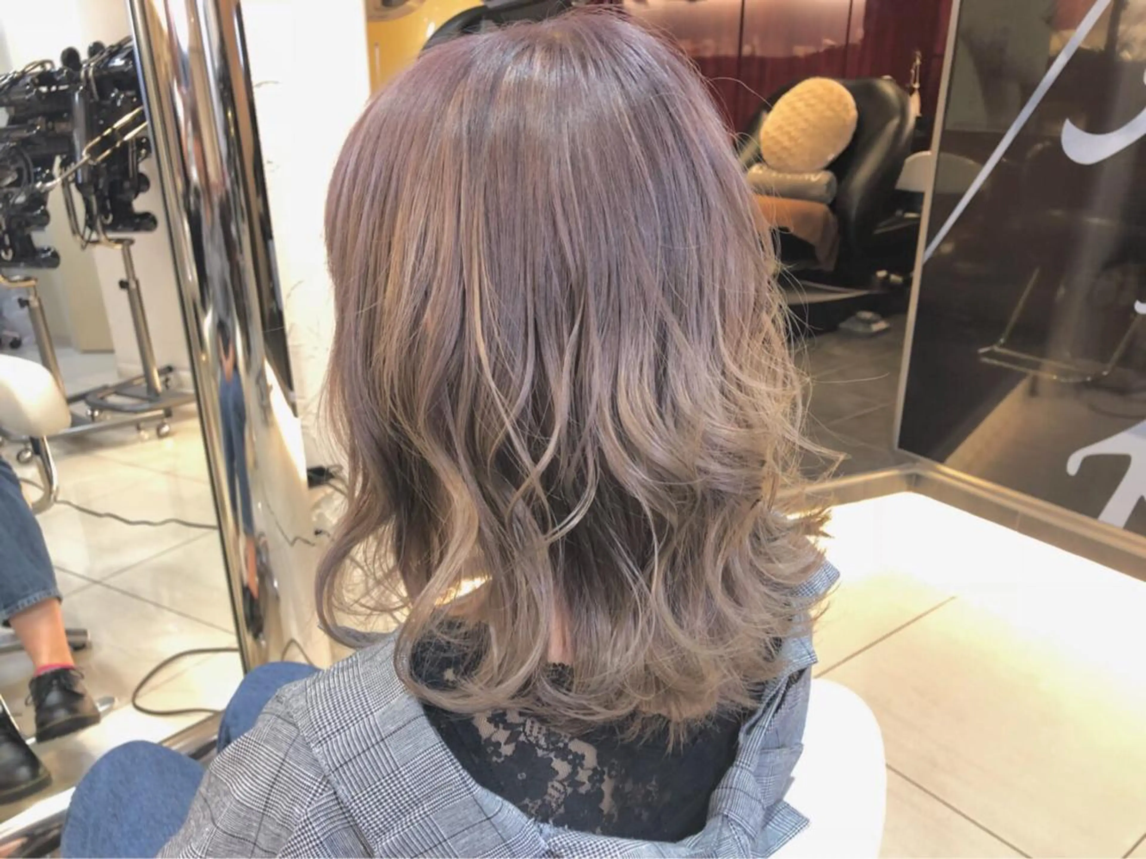 セミロング カラー ヘアカラー 縮毛矯正 🌼こやま かおり🌼のヘアスタイル