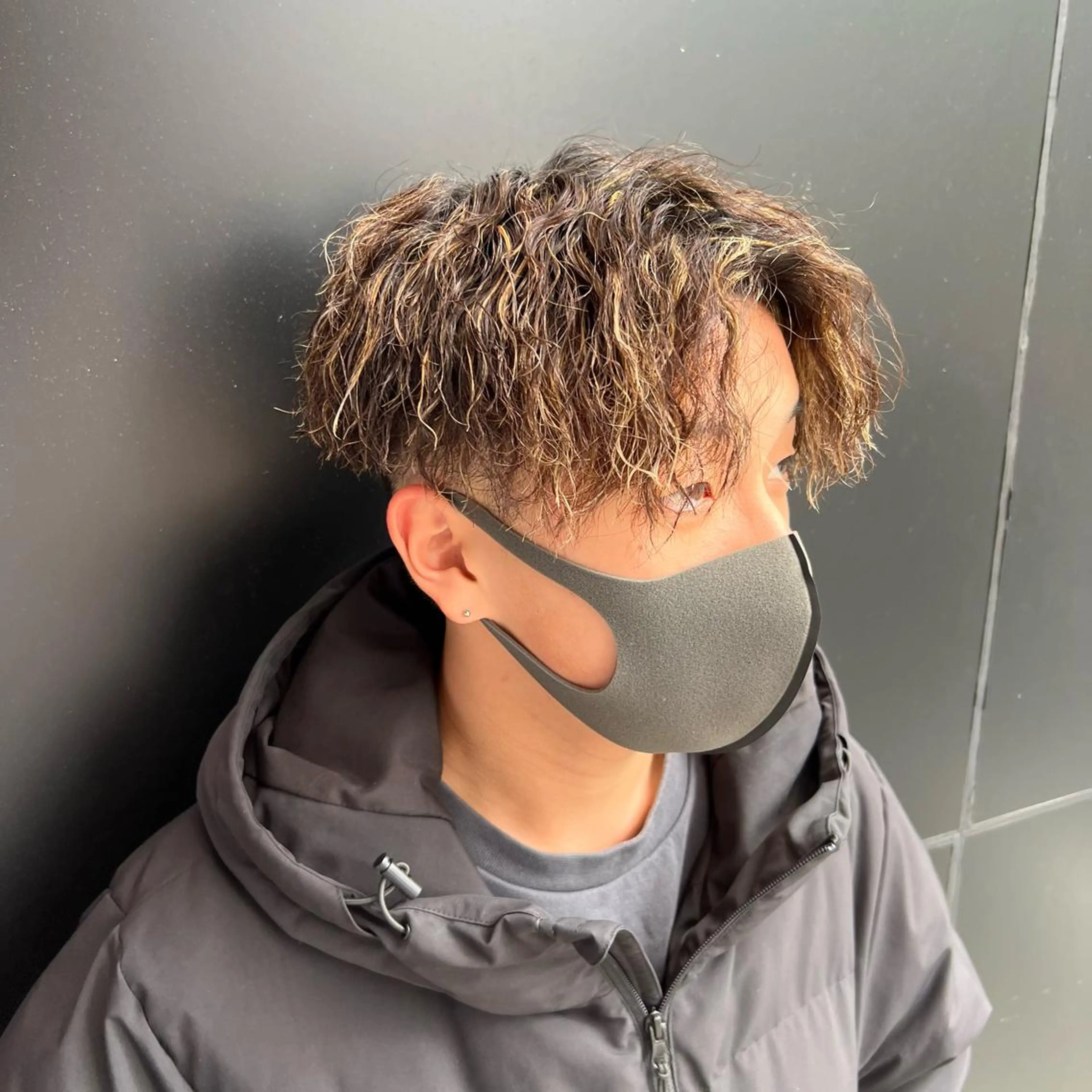 ショート カラー パーマ 豊崎 佑輔のヘアスタイル