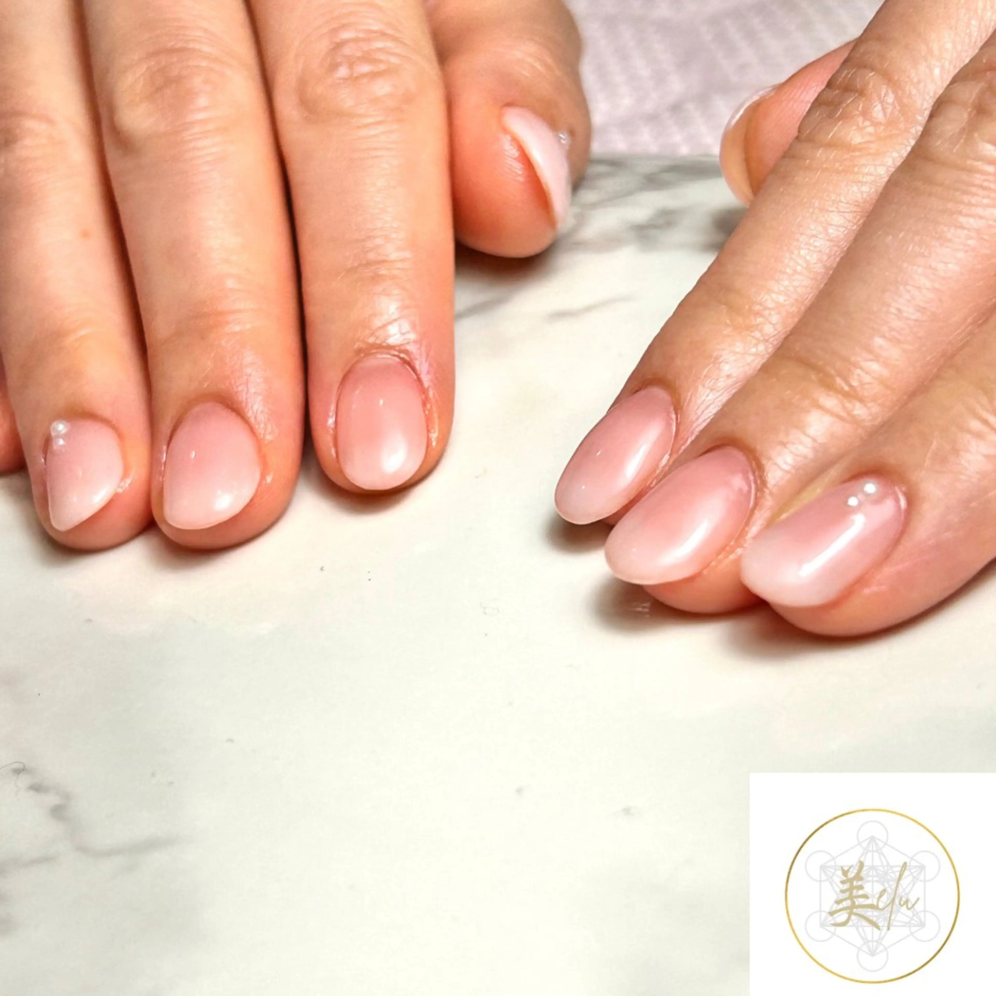 ネイル グラデーション 美爪・自爪育成サロン美elu所属・美爪・自爪育成サロン 美elu(ビエル)のネイルデザイン