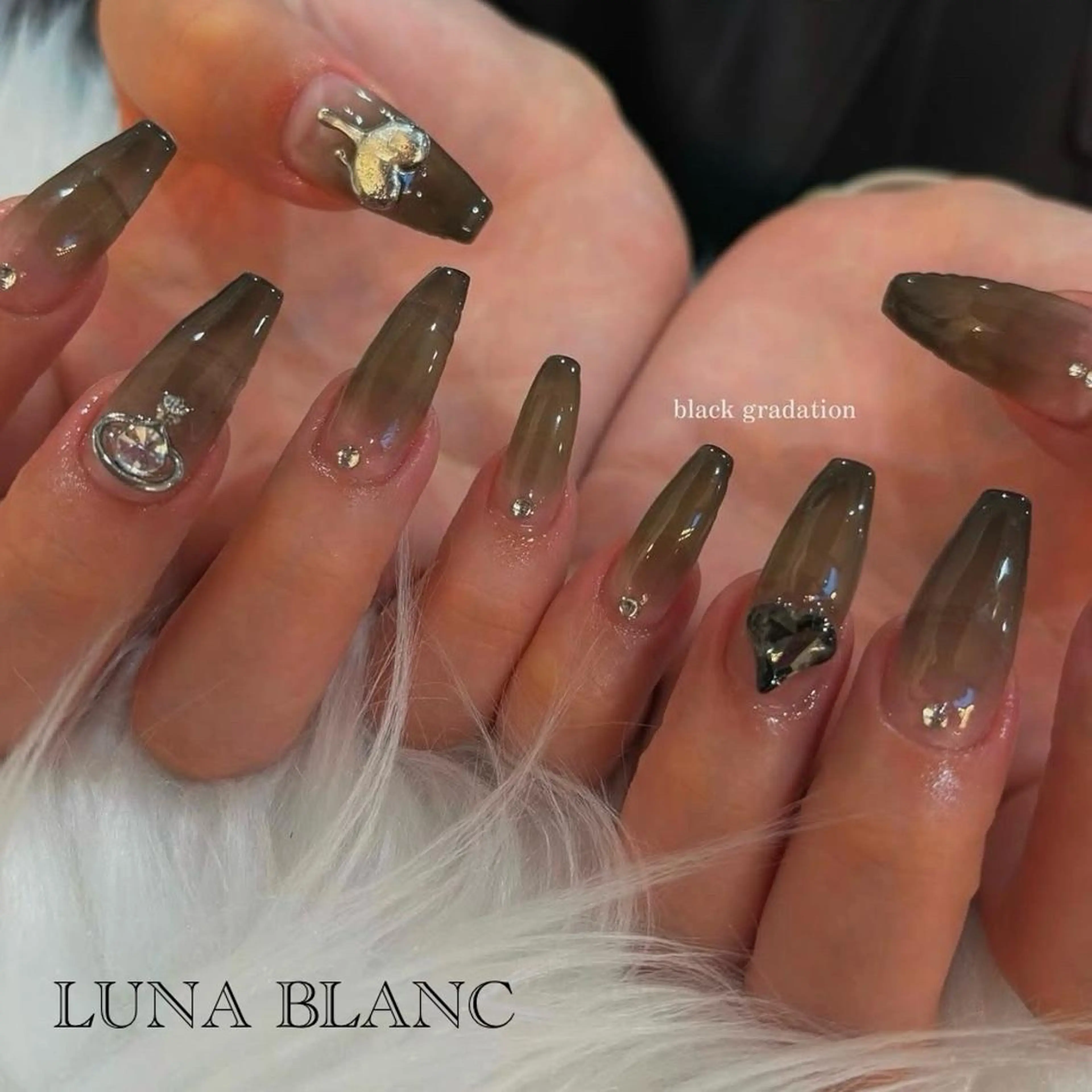 ネイル グラデーション ハンドネイル nail LUNA BLANCのネイルデザイン