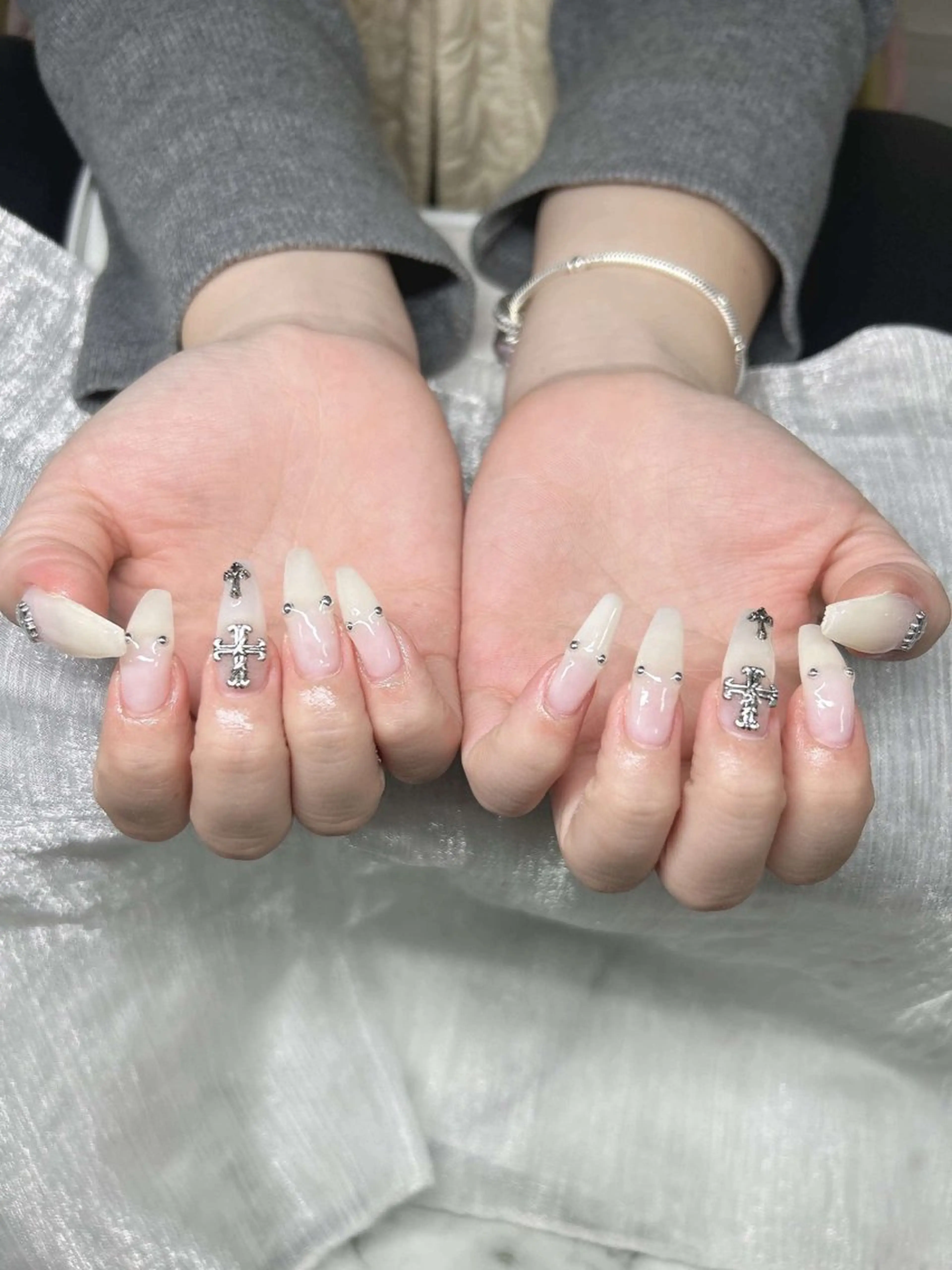 ネイル オーロラネイル チークネイル 長さ出し フットネイル フレンチネイル ハンドネイル Lee Nails チップ長さだし専門店のネイルデザイン