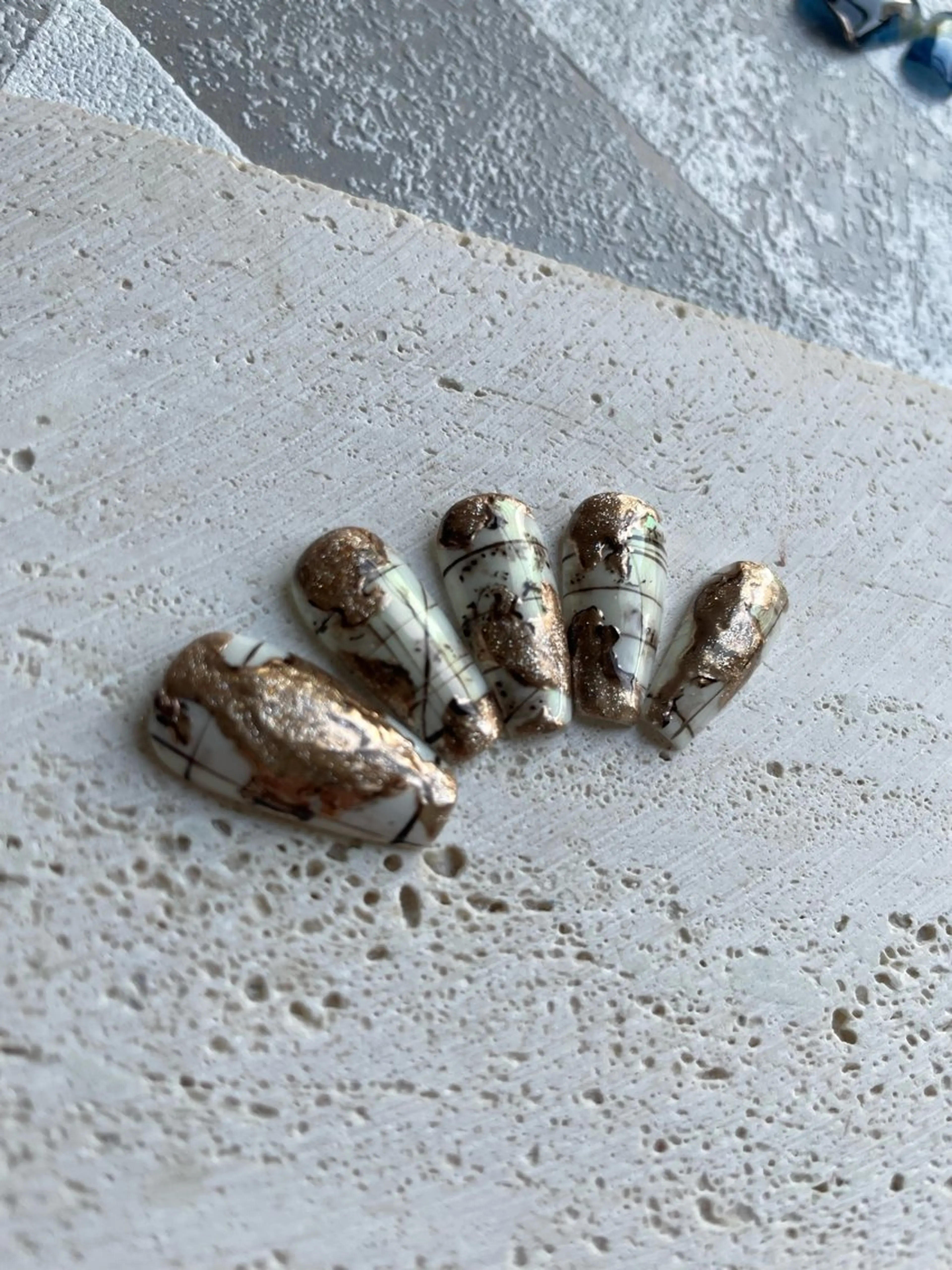 ネイル atelier　FIORITURA所属・FIORITURA aiのネイルデザイン