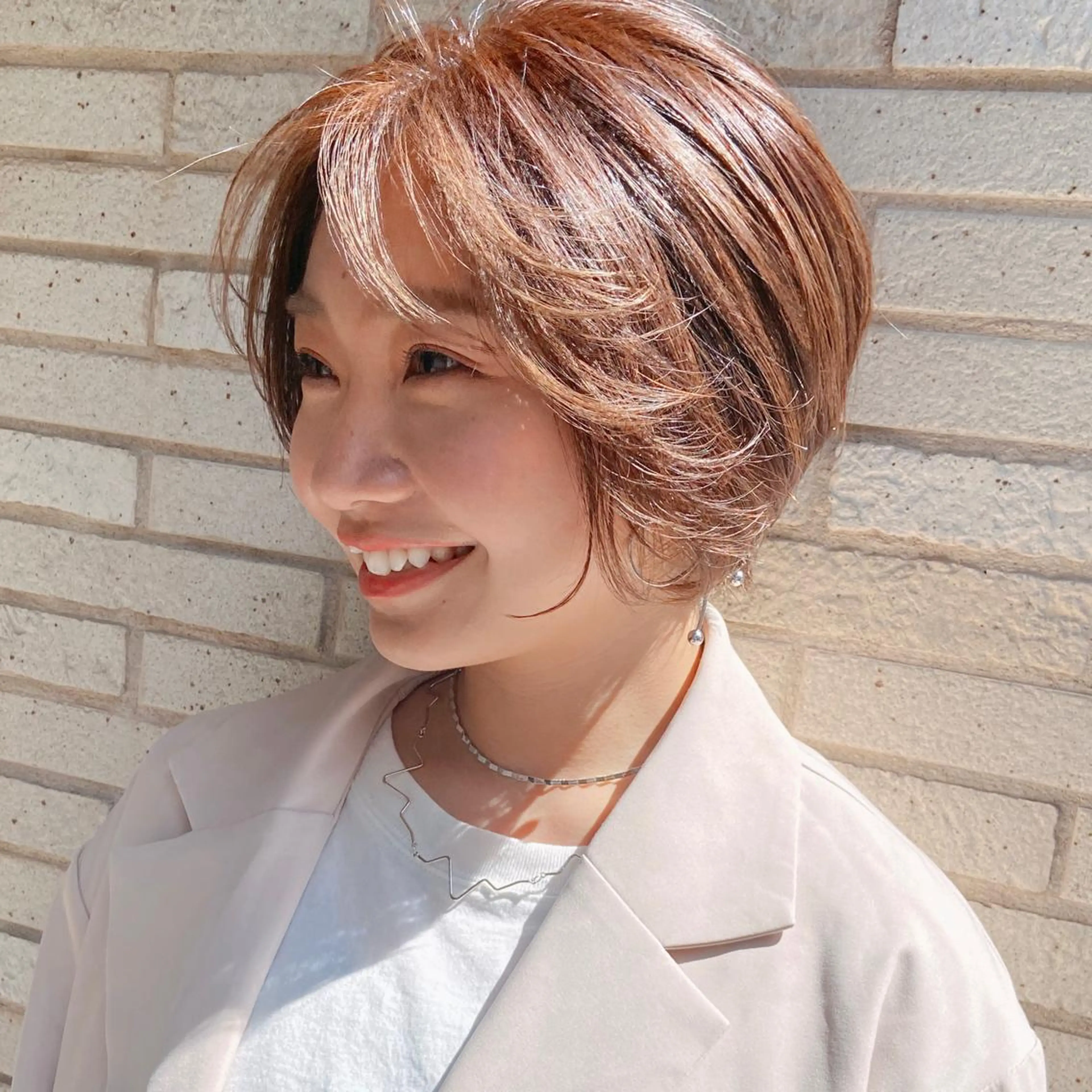 ショート カラー コテ巻き風パーマ★ はるさんのヘアスタイル
