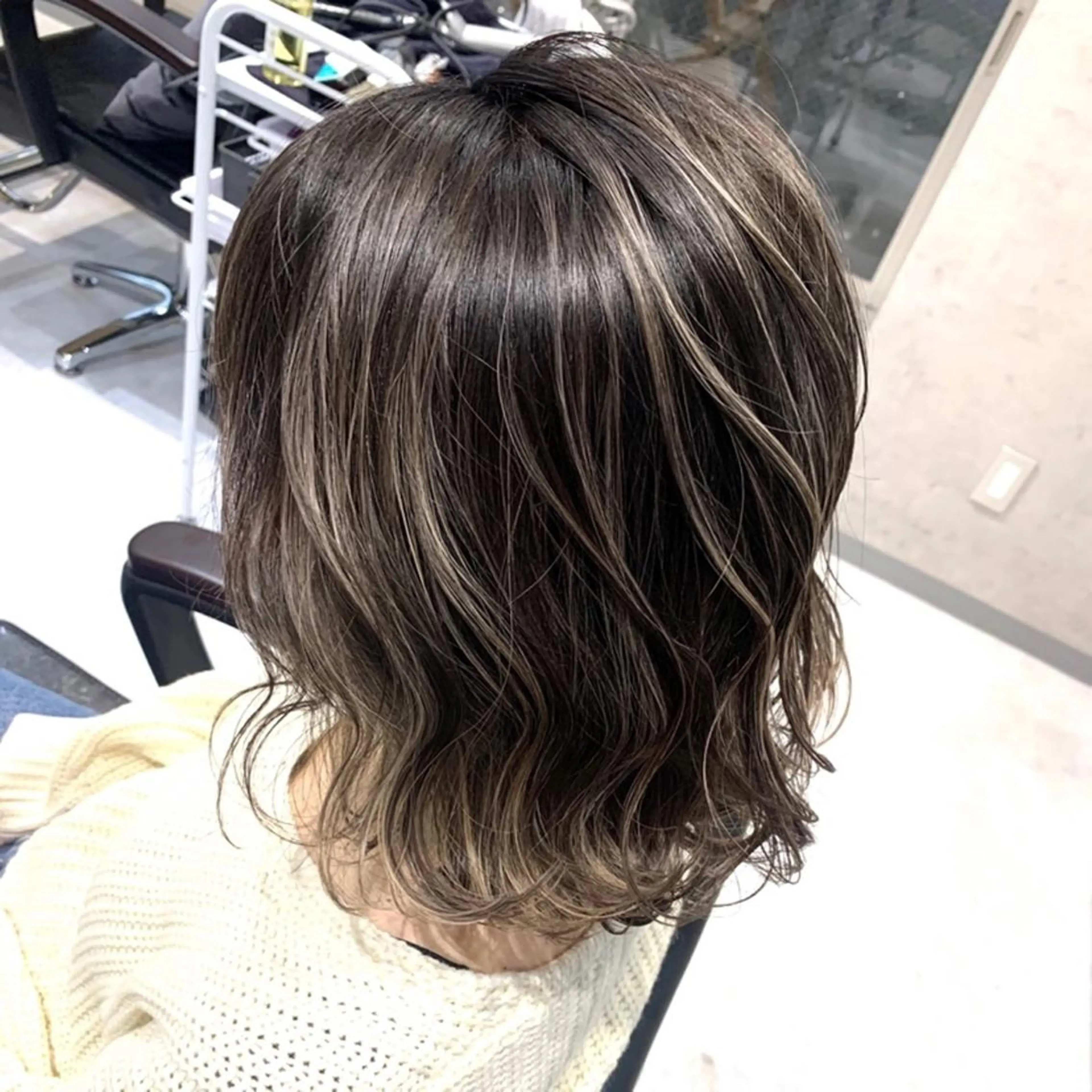 ショート ハイライト 髪質改善 トリートメント 松井那津子 /ハイライトブリーチのヘアスタイル