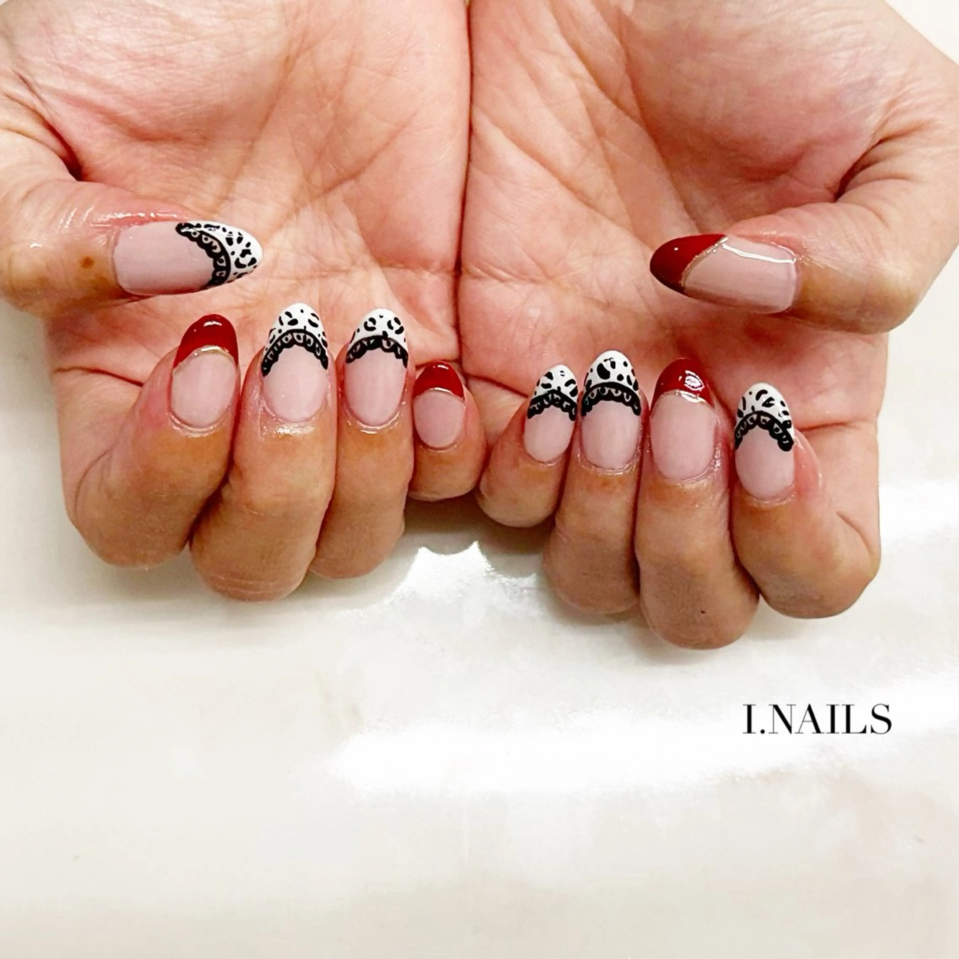 ネイル アイネイルズ所属・早川 梓のネイルデザイン