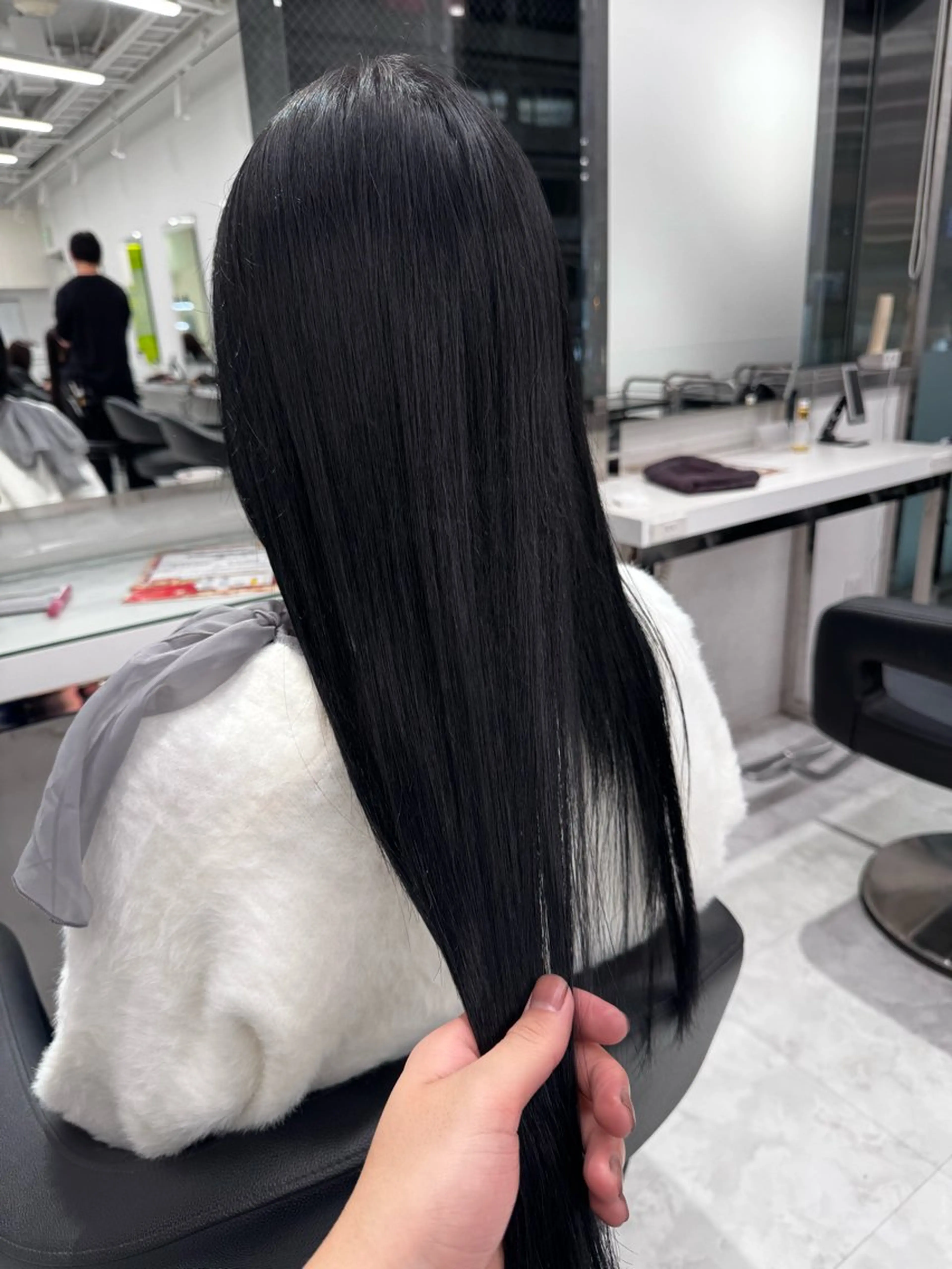 ロング カラー ヘアアレンジ 透け上品ハイトーン 職人ゆうと🤍のヘアスタイル