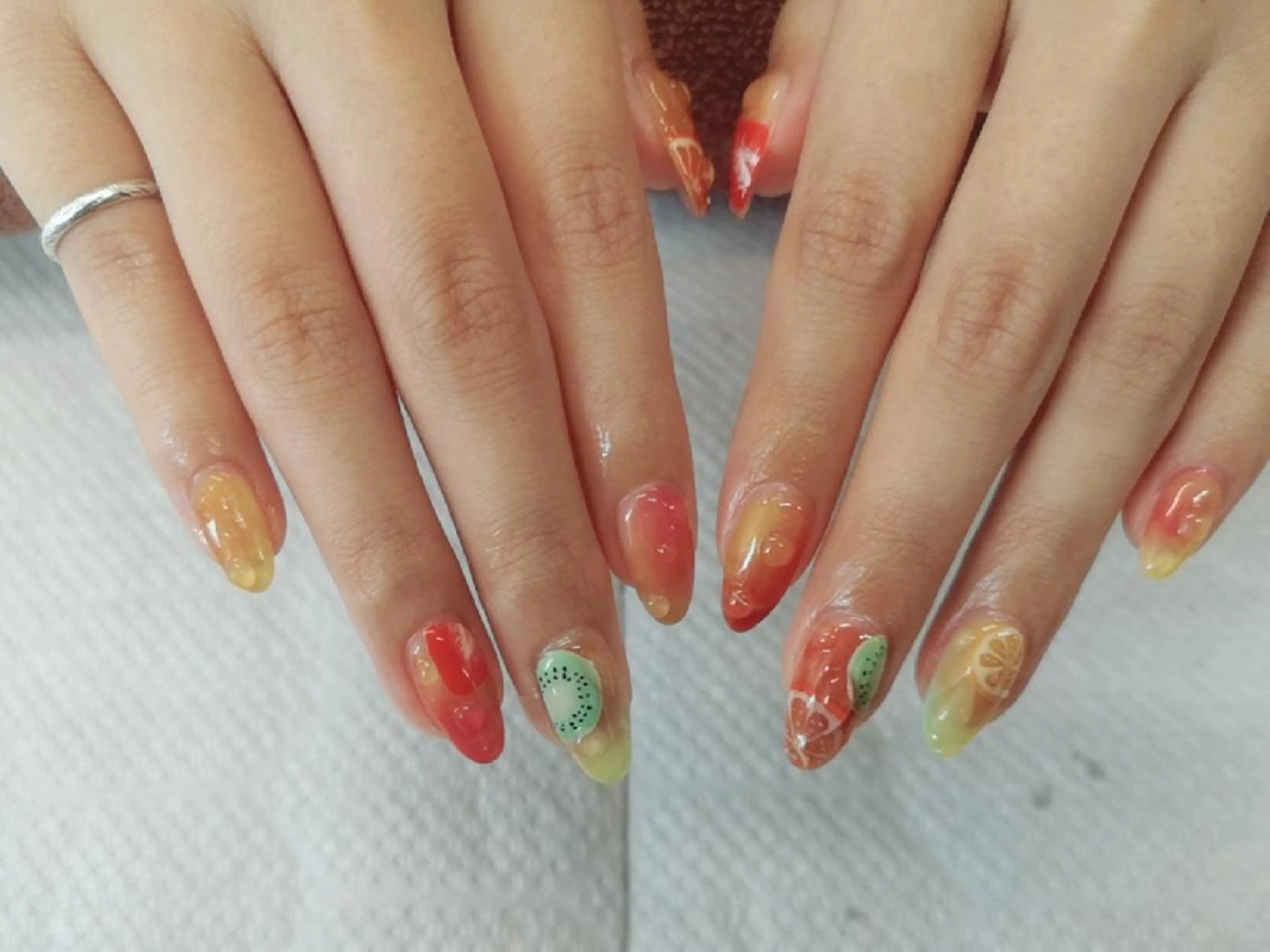 ネイル ハンドネイル 石渡 美弥のネイルデザイン