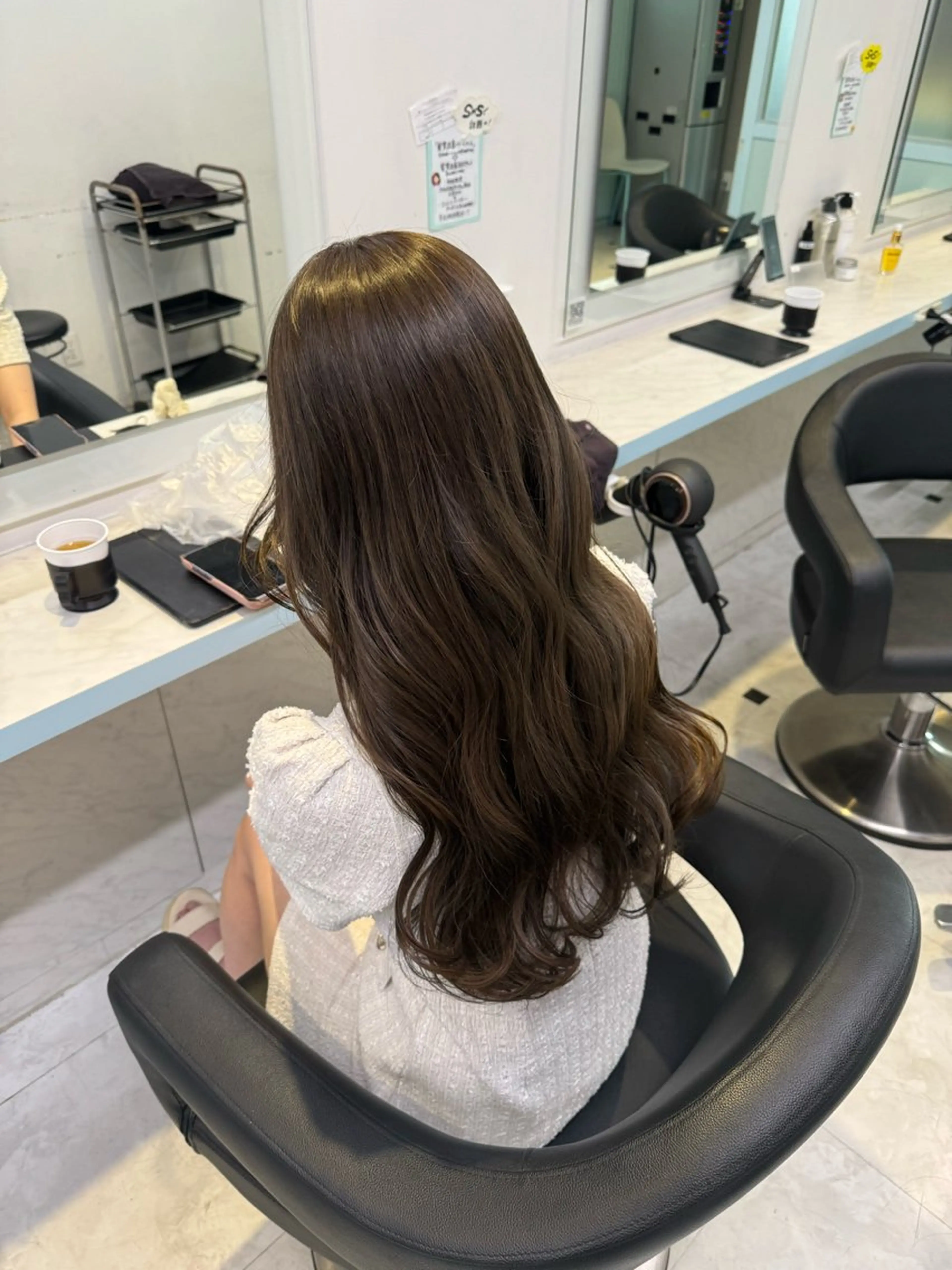 ロング ヘアカラー 🩷モテ髪＆透明感 🩷ミルクティー🩷のヘアスタイル