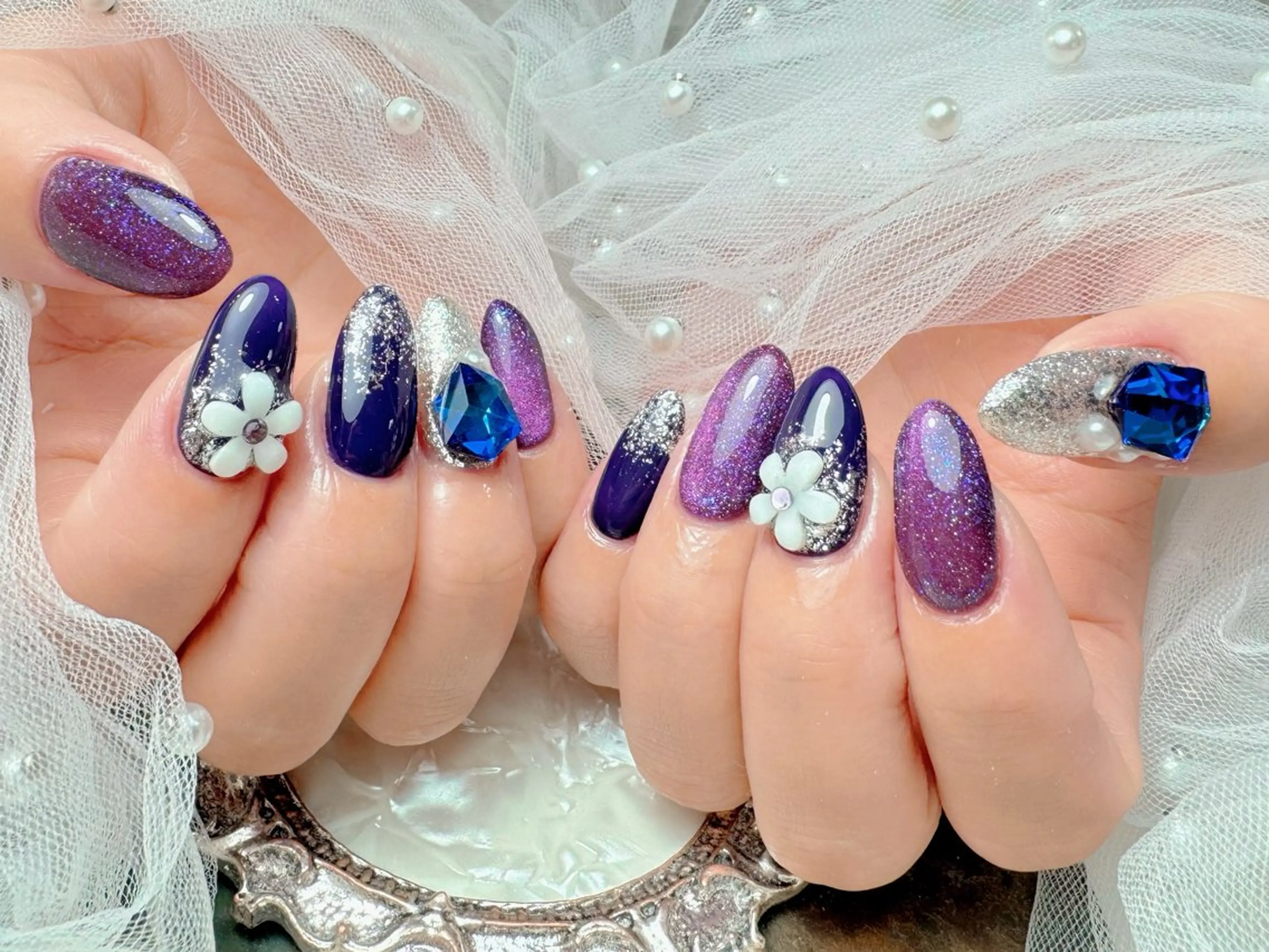 ネイル ハンドネイル マジックミラー所属・マジック ミラーのネイルデザイン