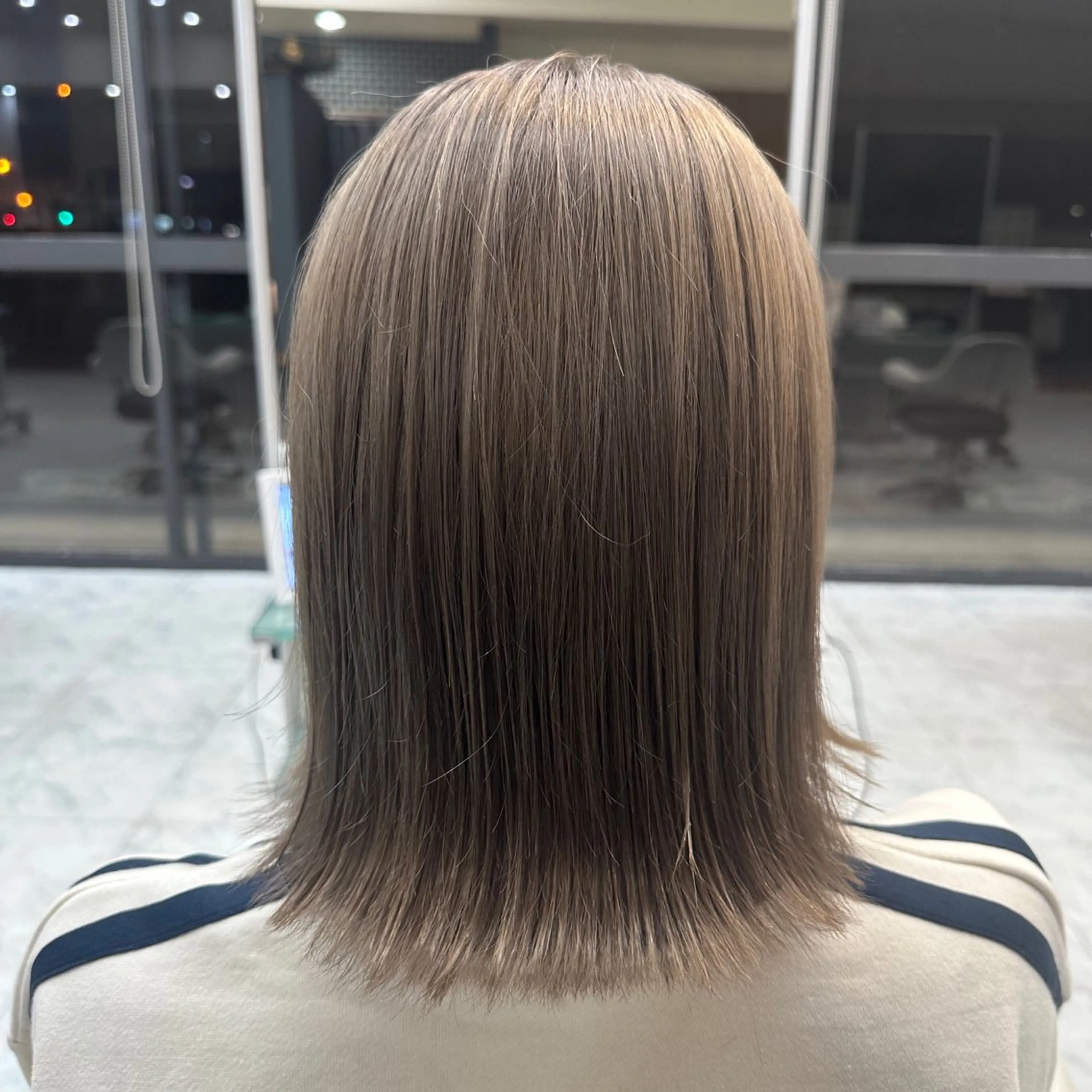 ヘアカラー　（ブリーチカラー）の写真