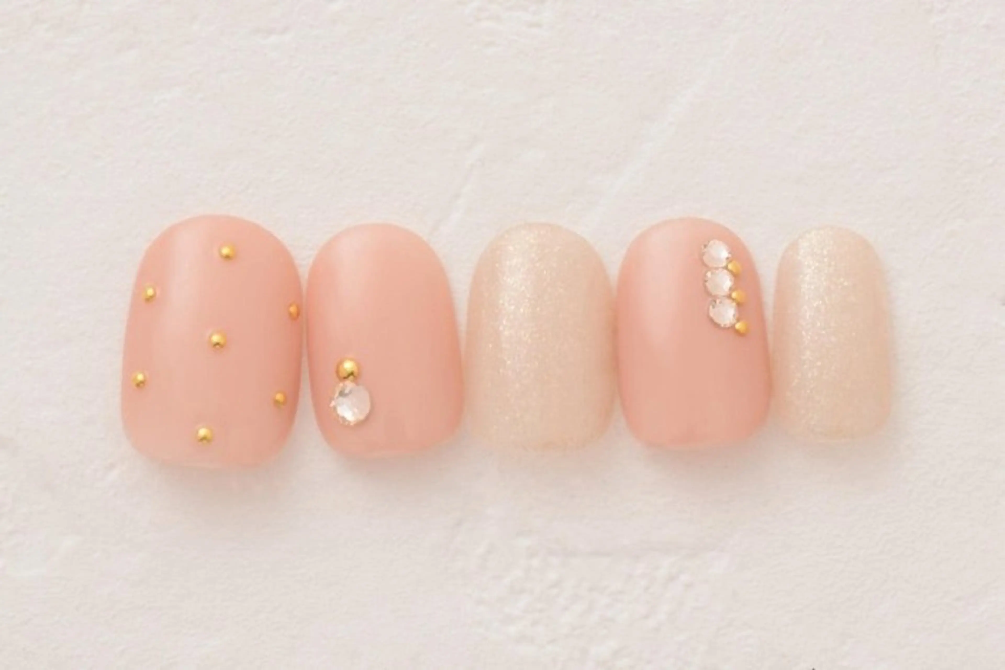 ネイル 長谷川 美穂のネイルデザイン