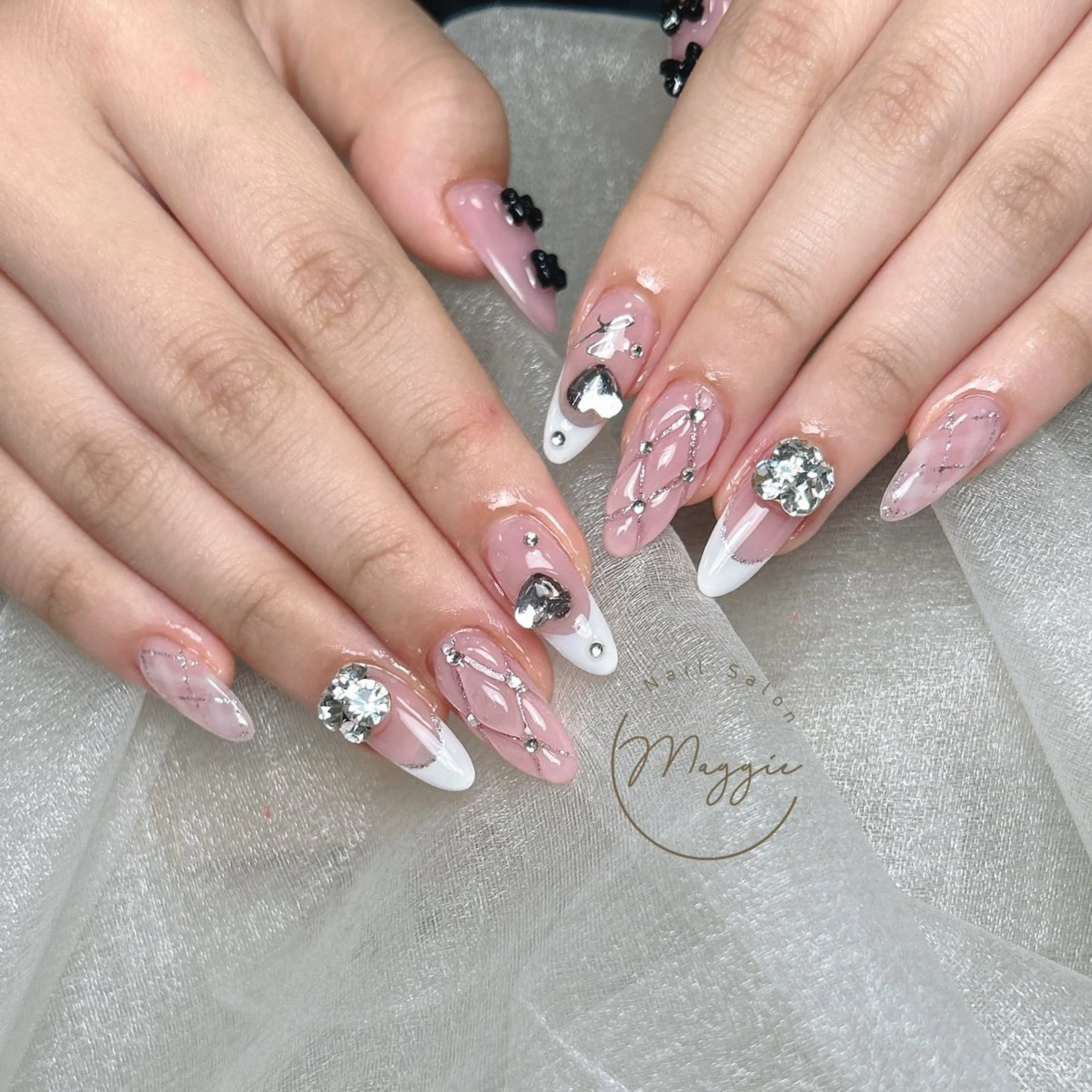 ネイル ハンドネイル Maggie Nail🦩のネイルデザイン