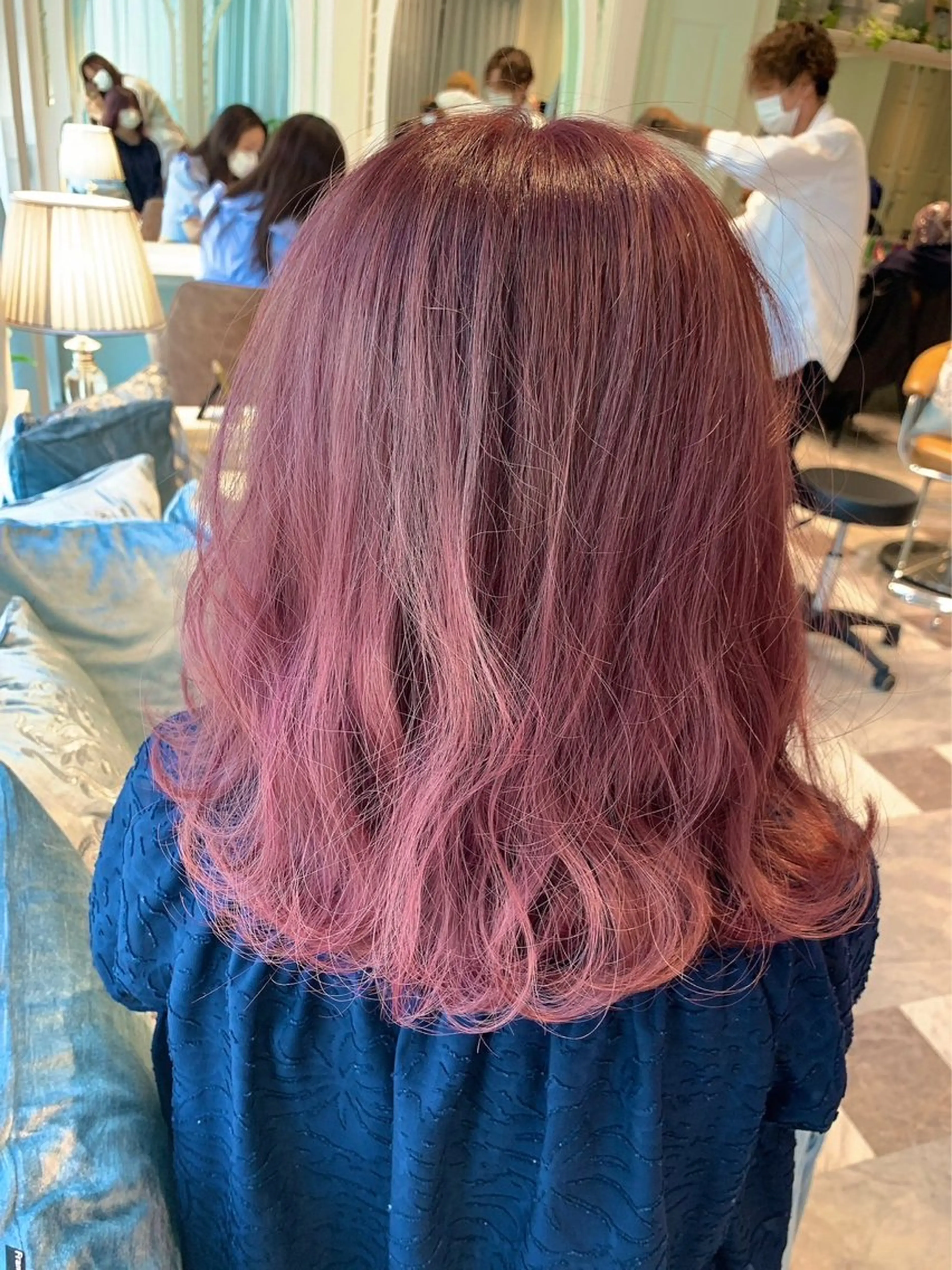 ミディアム 服部大地/ブリーチ 無しWカラー髪質改善のヘアスタイル