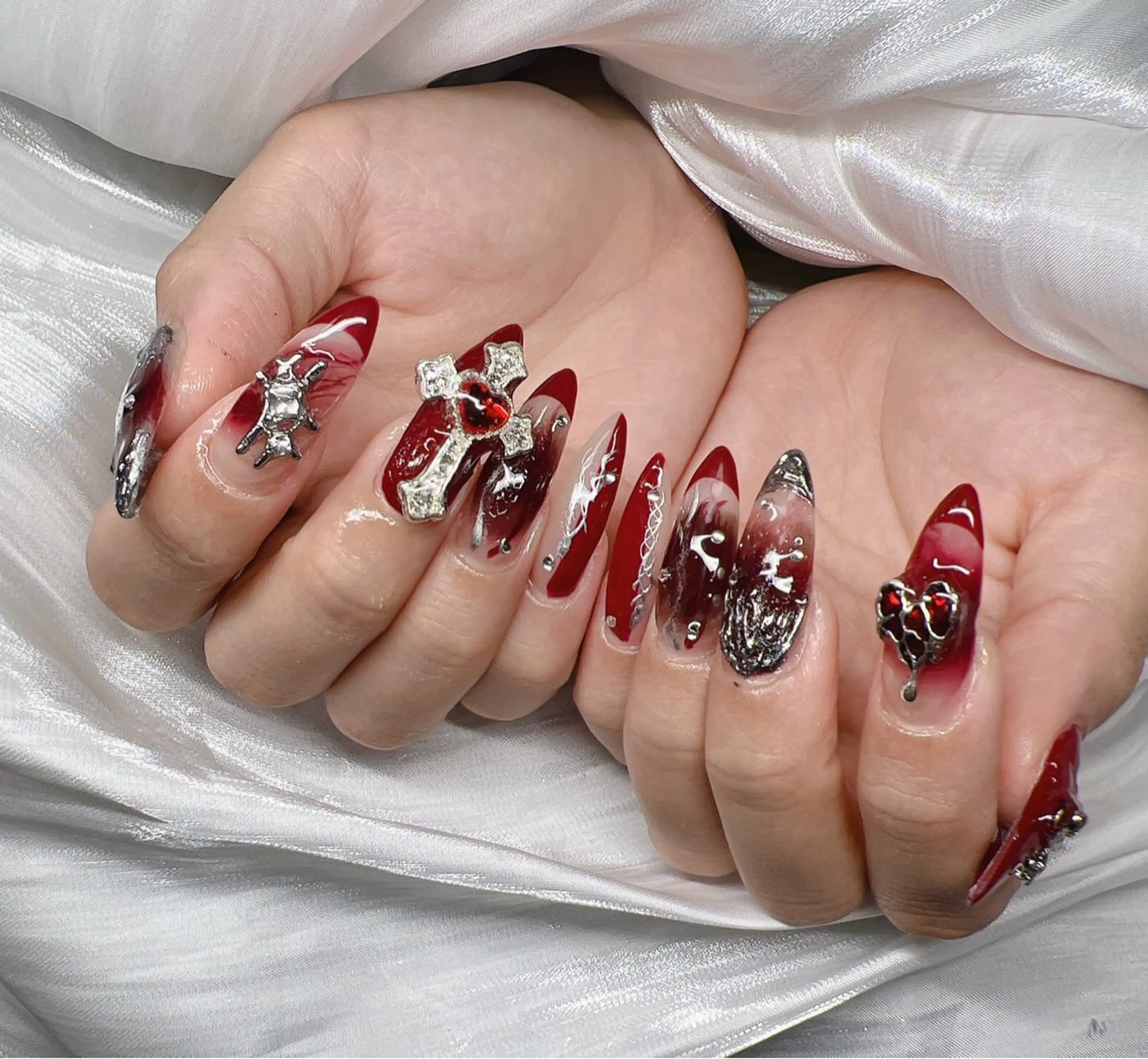 ネイル ハンドネイル Lee Nailsのネイルデザイン