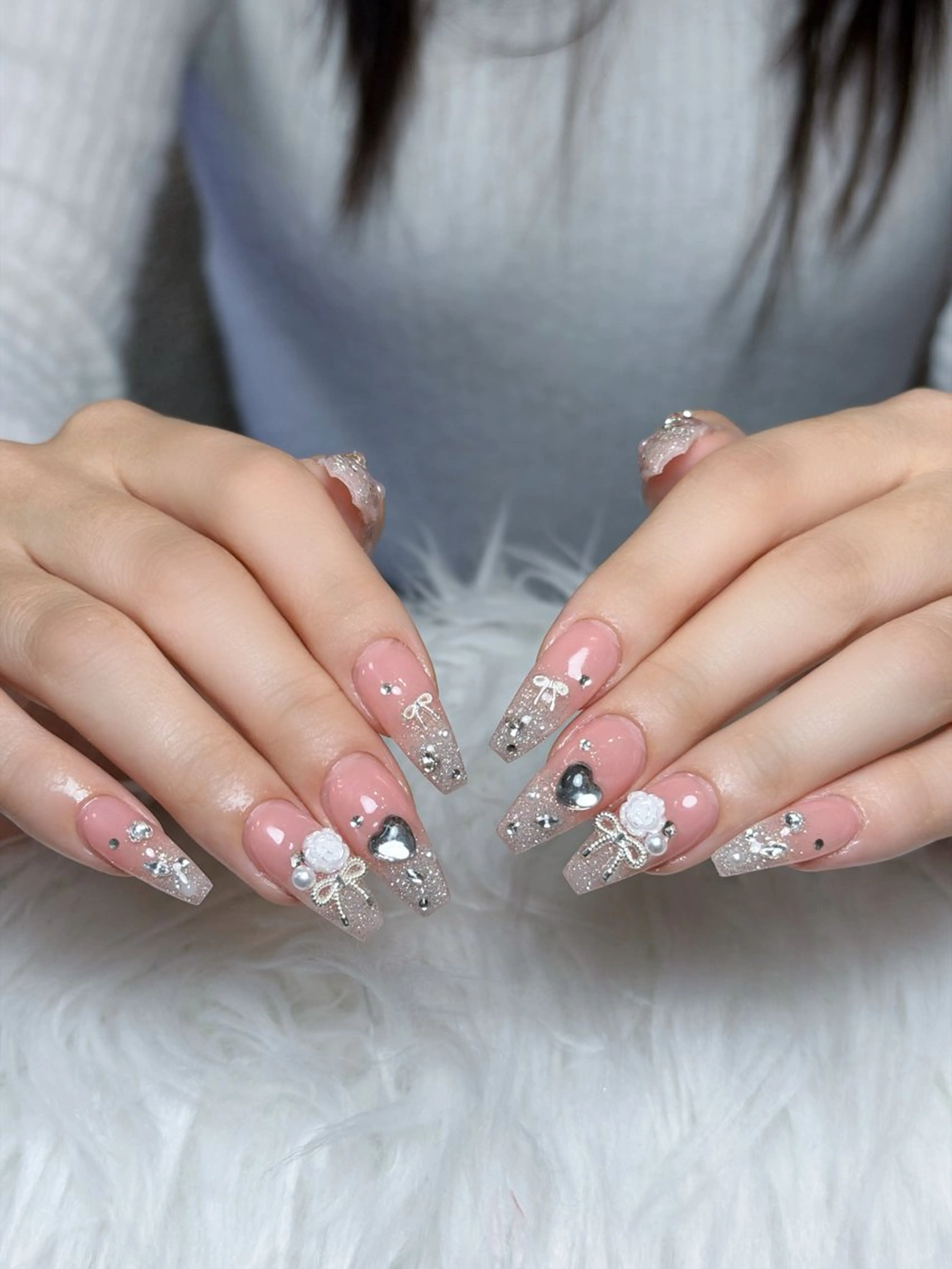 ネイル オーロラネイル ボルドー ブラウン 氷ネイル・うるうるネイル キラキラネイル ハンドネイル Julli NailStudioのネイルデザイン