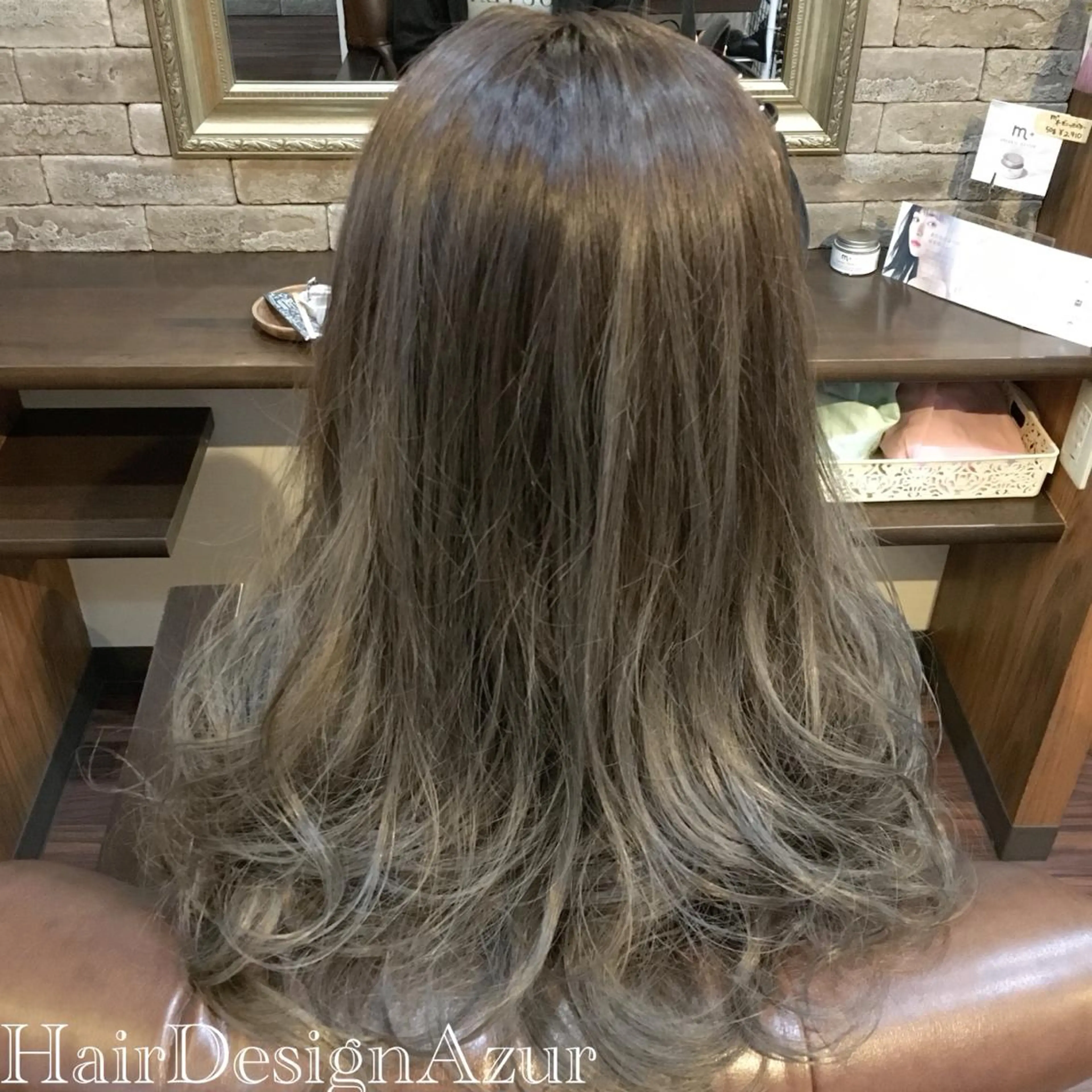 ロング カラー HairDesign Azurのヘアスタイル