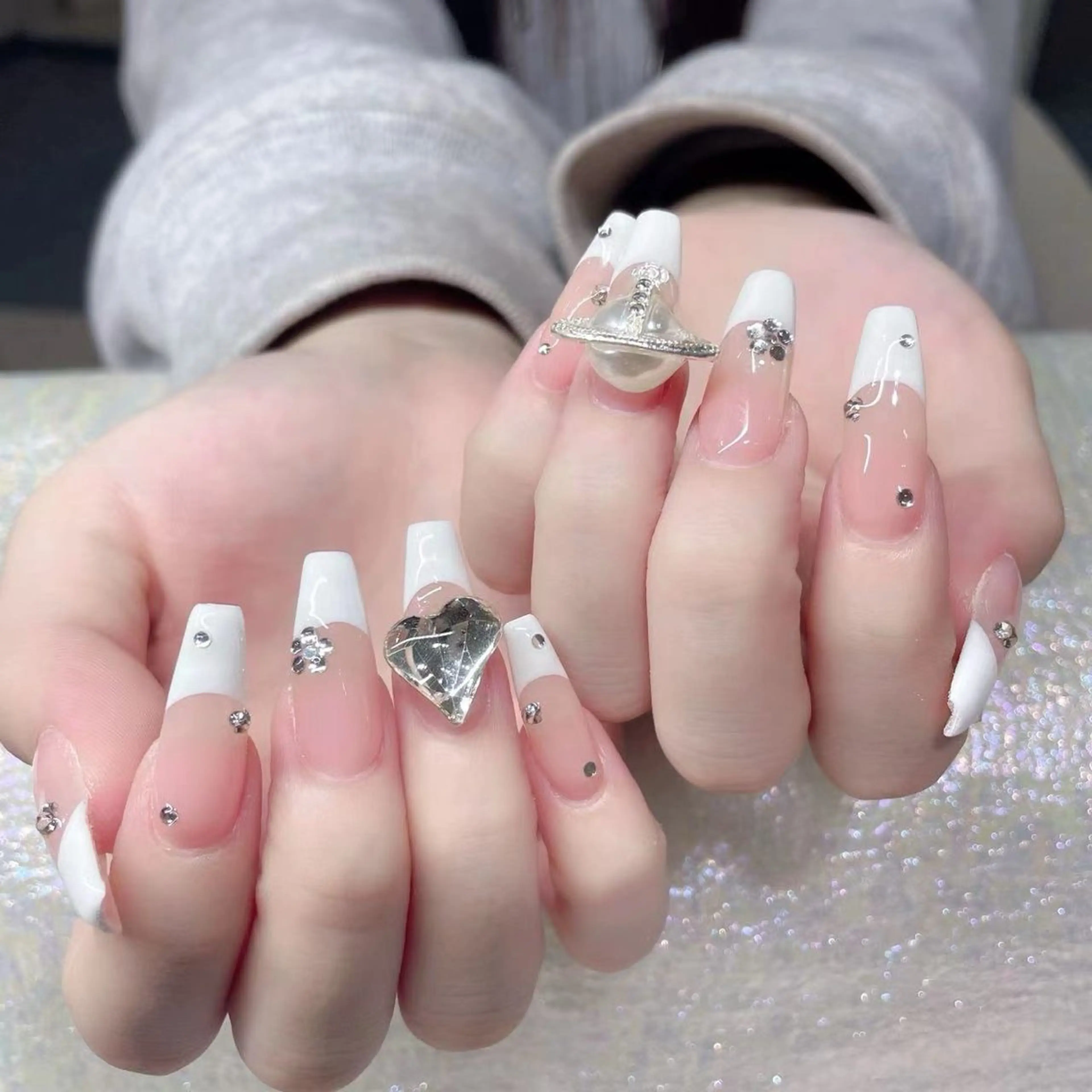 ネイル ハンドネイル Queens マオのネイルデザイン