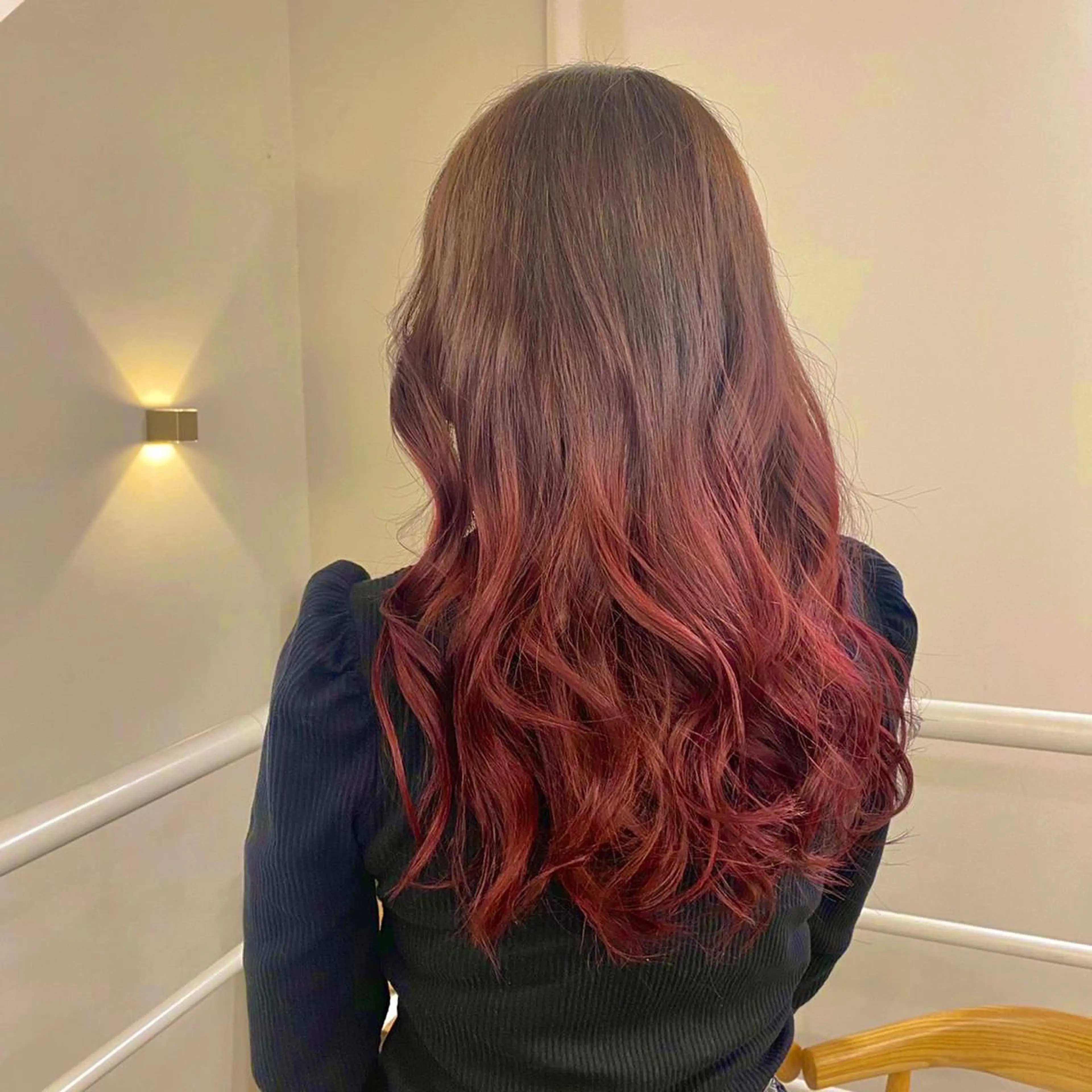 ロング カラー ブリーチ グラデーションカラー ブリーチなしカラー ヘアカラー トリートメント ヘッドスパ よこつか あみのヘアスタイル